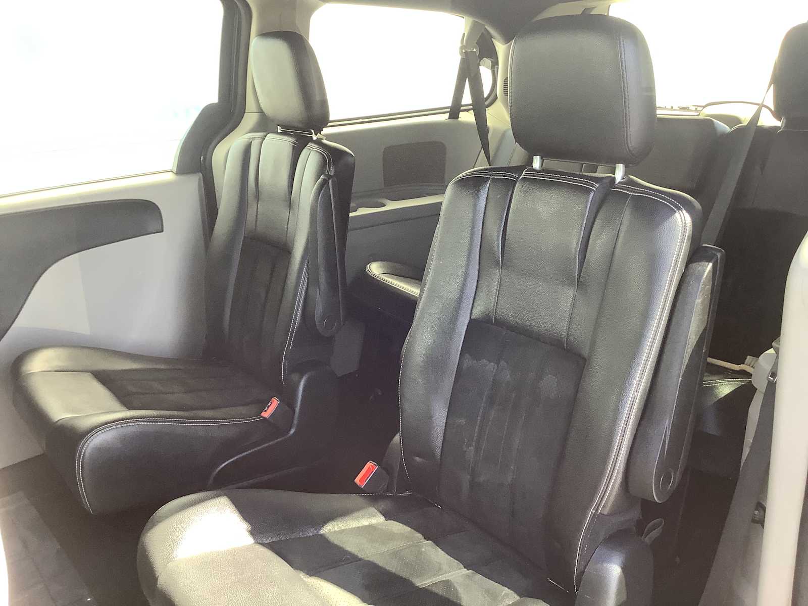 Thumbnail: 2017 Dodge Grand Caravan - 13