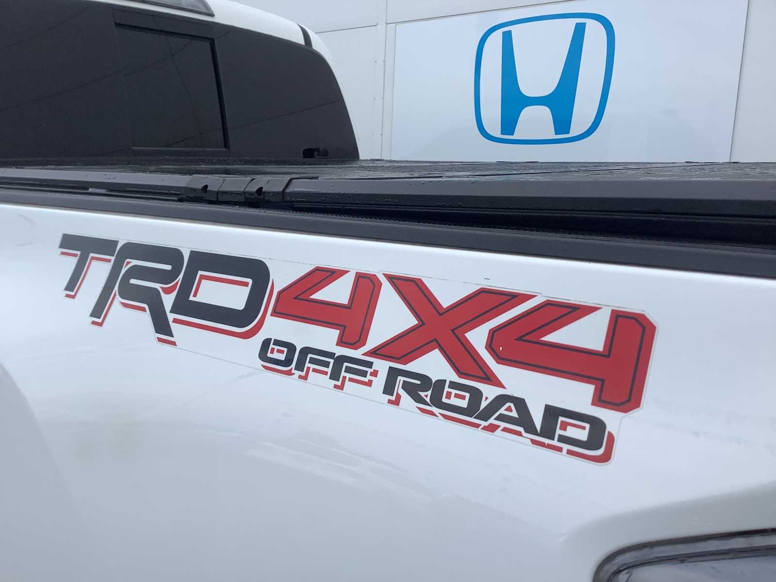 Thumbnail: 2021 Toyota Tacoma - 6