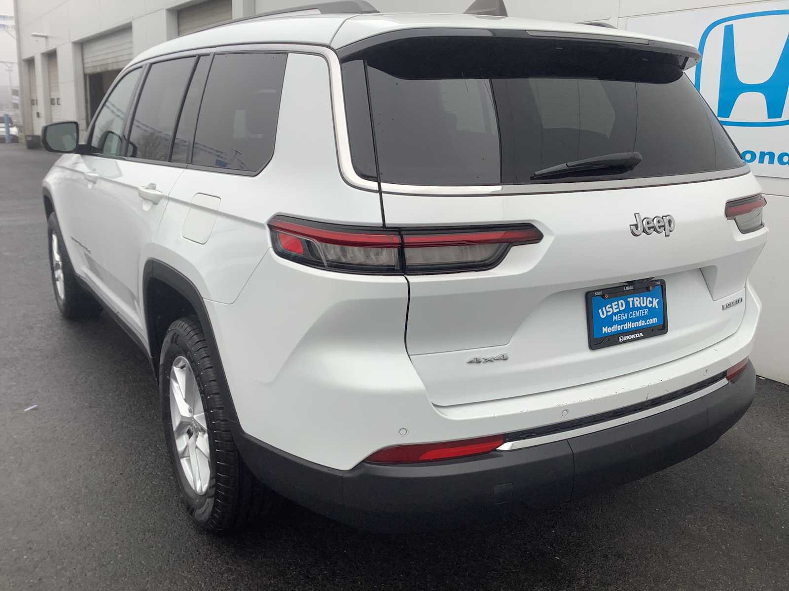 Thumbnail: 2023 Jeep Grand Cherokee - 4