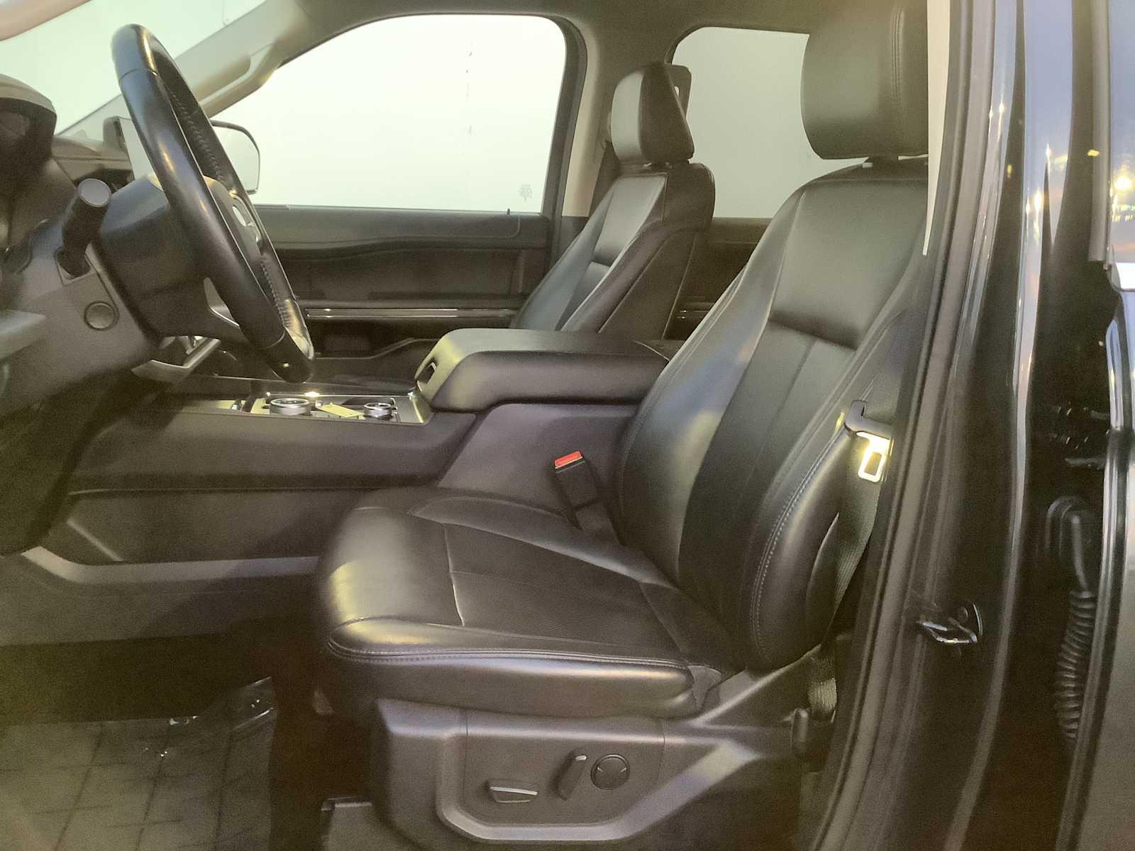 Thumbnail: 2023 Ford Expedition MAX - 11