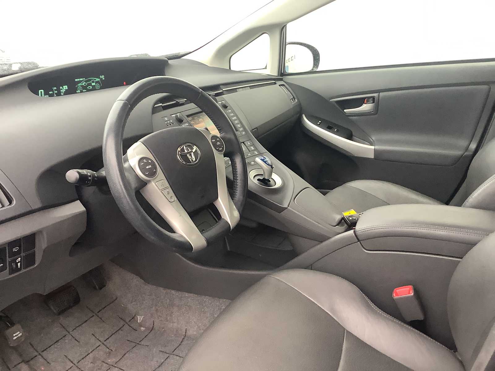 Thumbnail: 2011 Toyota Prius - 3