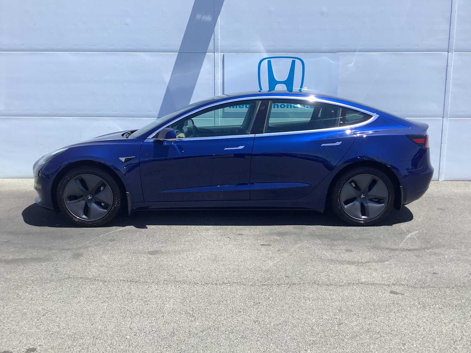 Thumbnail: 2018 Tesla Model 3 - 2