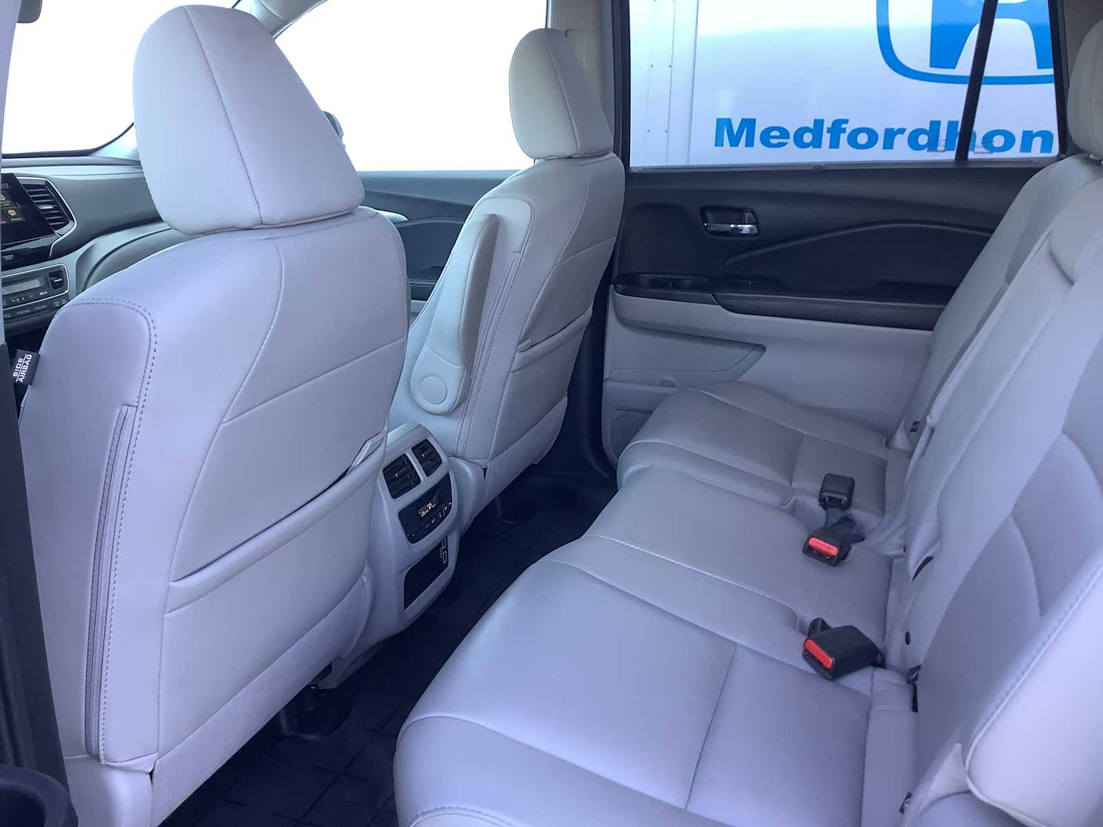 2020 Honda Pilot EX-L - Photo 12