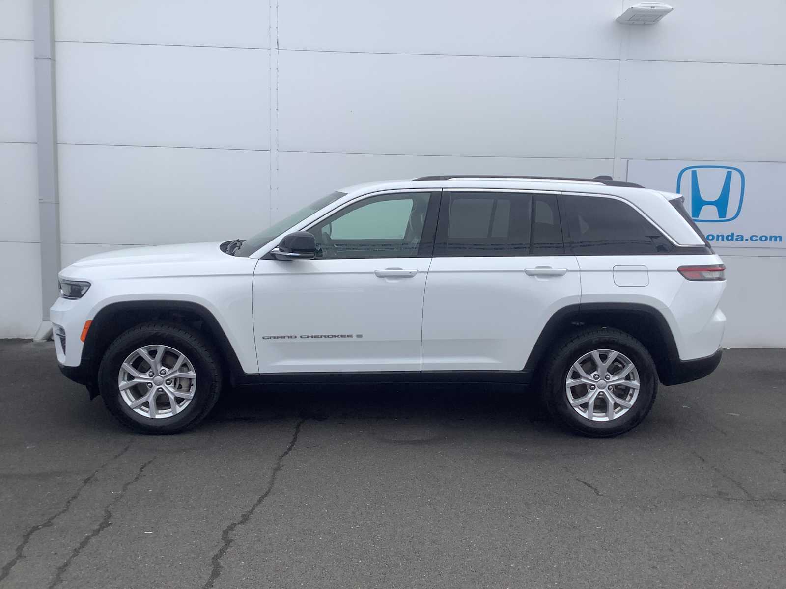Thumbnail: 2023 Jeep Grand Cherokee - 2