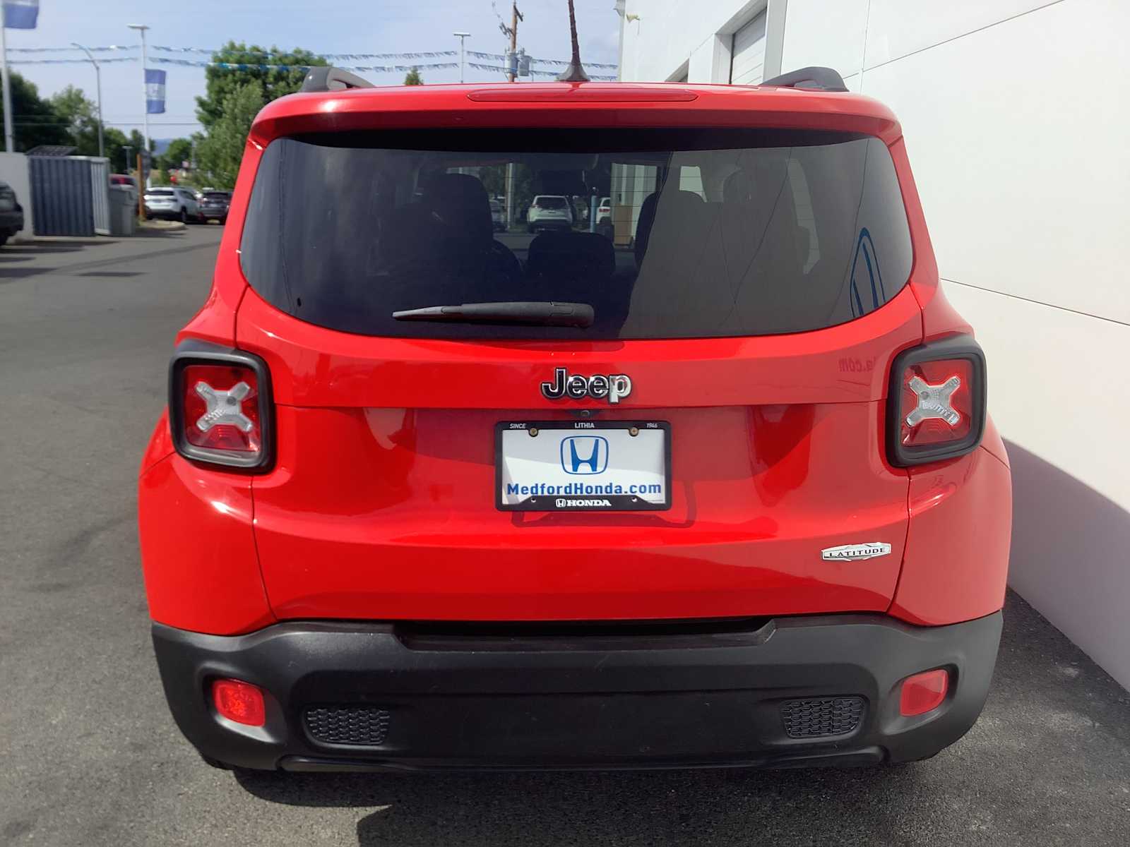 Thumbnail: 2017 Jeep Renegade - 5
