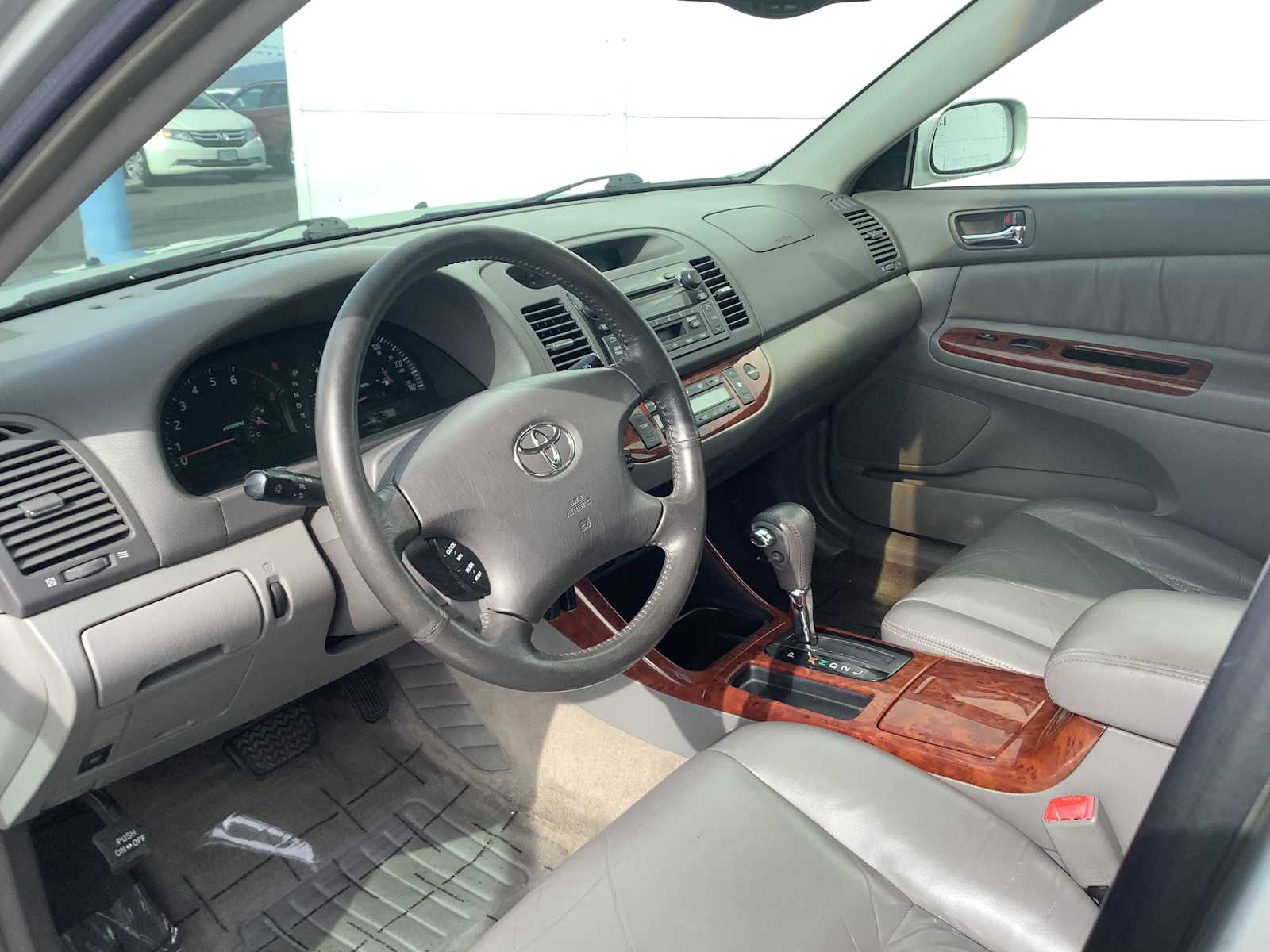 Thumbnail: 2002 Toyota Camry - 3