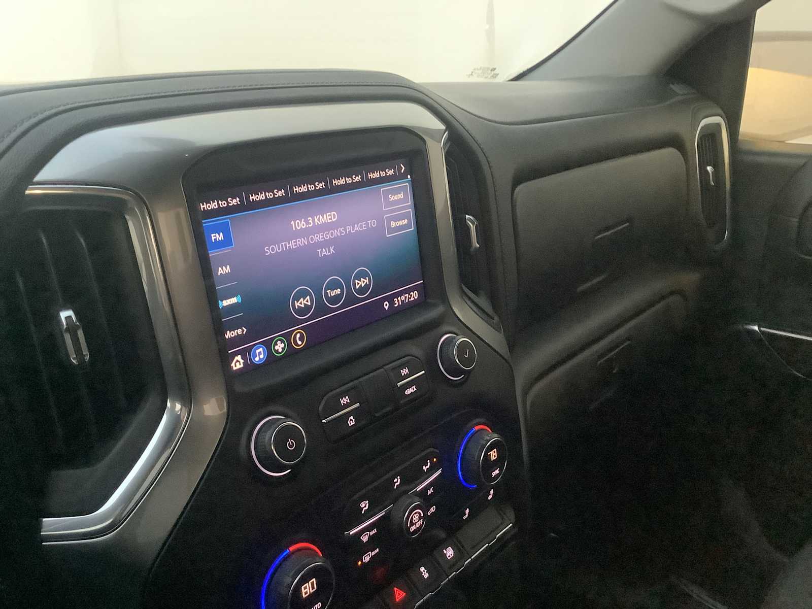 Thumbnail: 2021 Chevrolet Silverado 1500 - 17