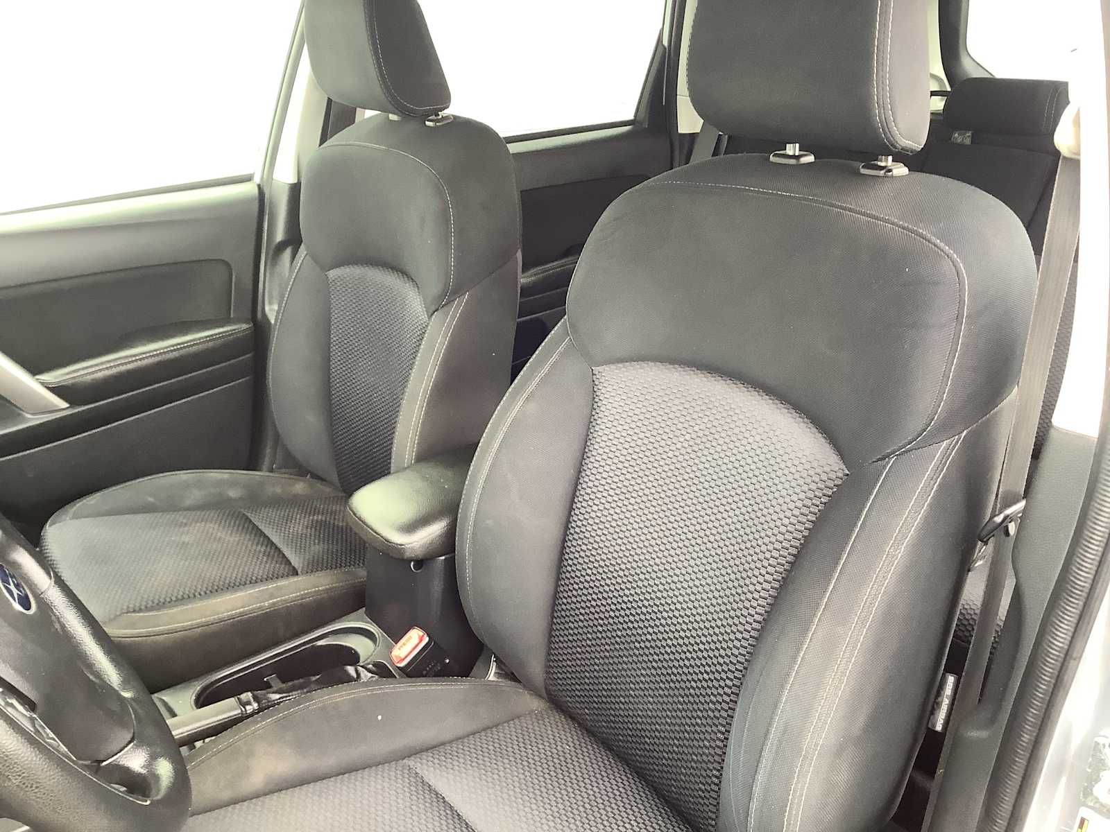 Thumbnail: 2016 Subaru Forester - 11