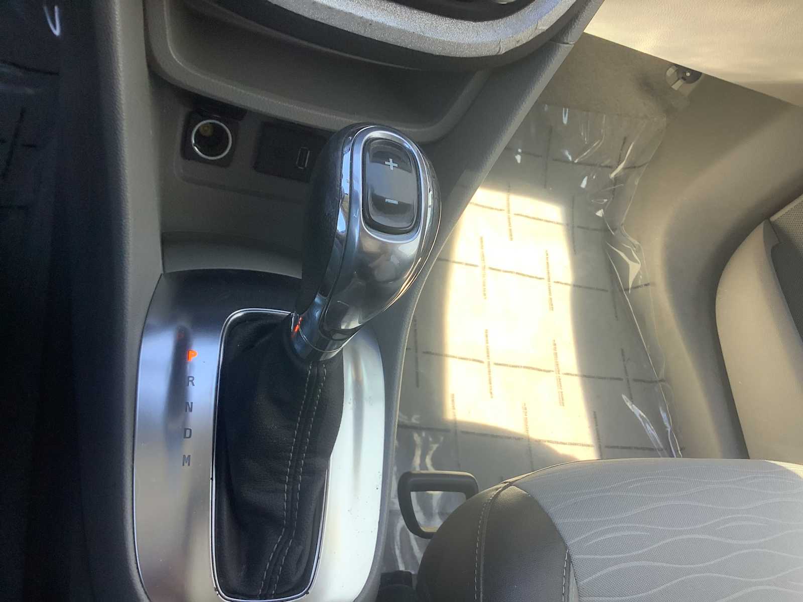 Thumbnail: 2015 Buick Encore - 18