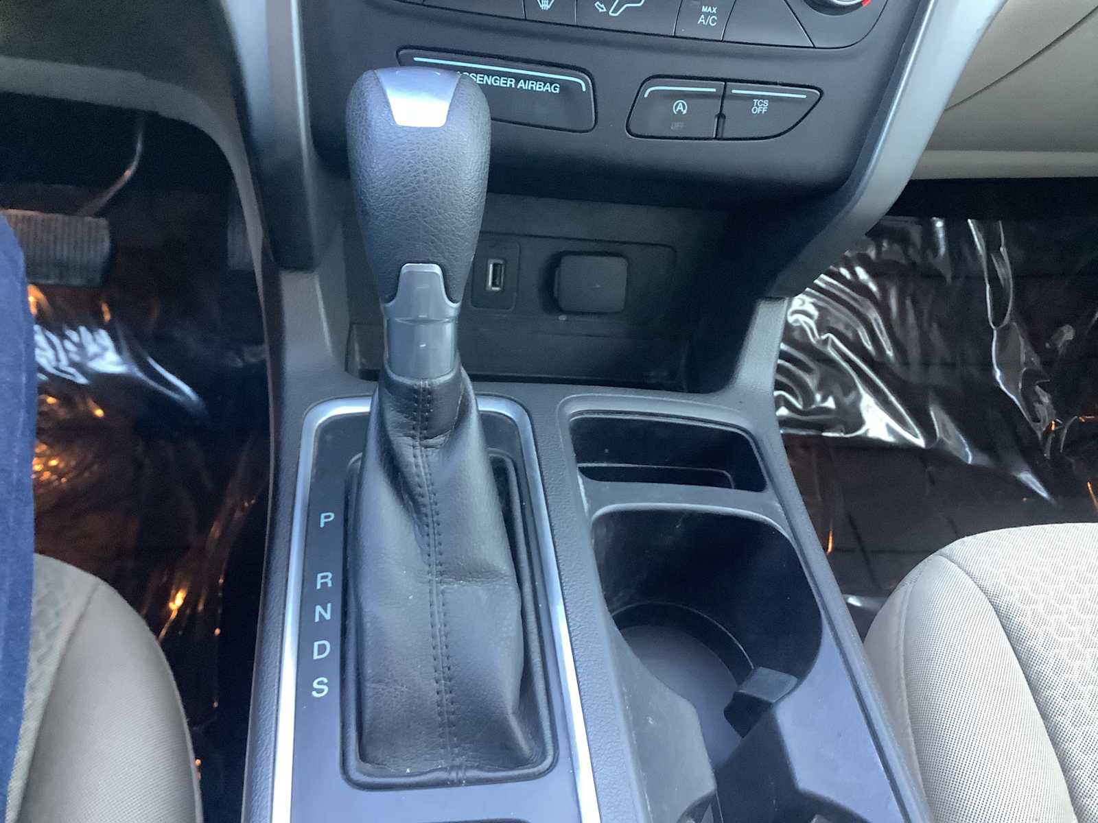 Thumbnail: 2017 Ford Escape - 18