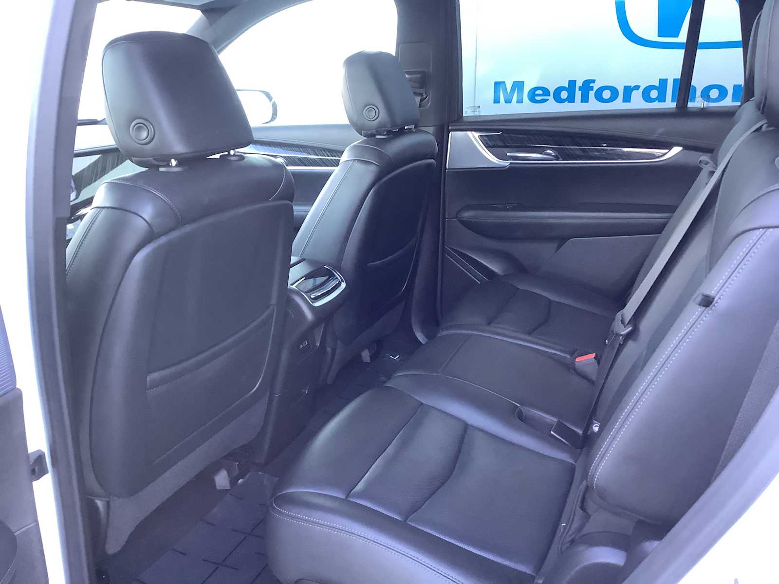 Thumbnail: 2023 Cadillac XT6 - 12