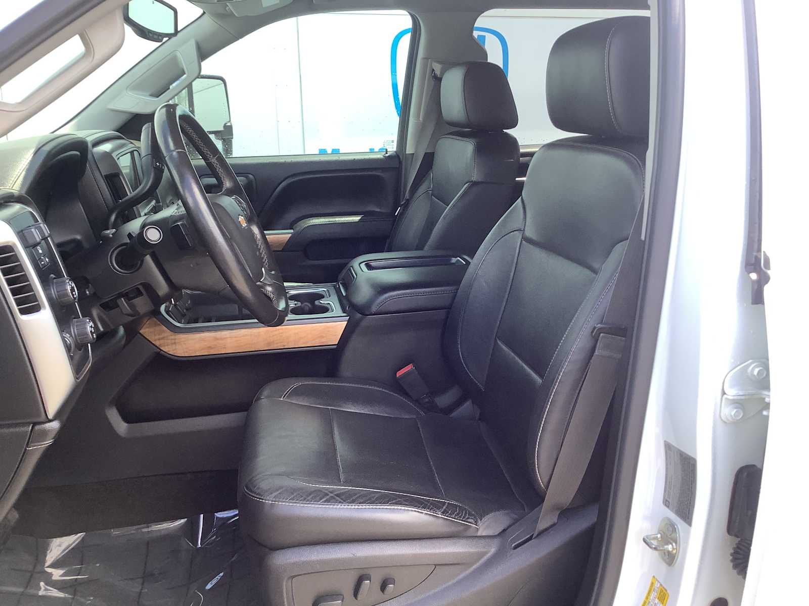 Thumbnail: 2015 Chevrolet Silverado 3500 - 11