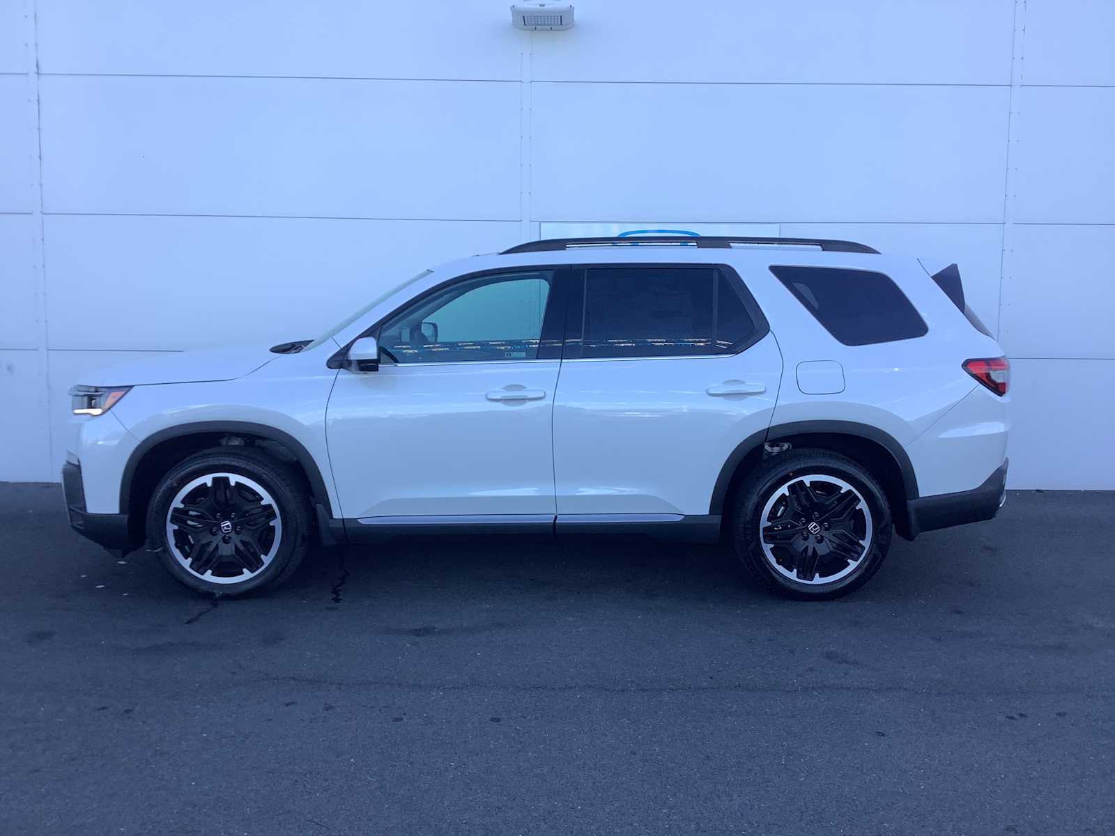 Thumbnail: 2026 Honda Pilot - 2