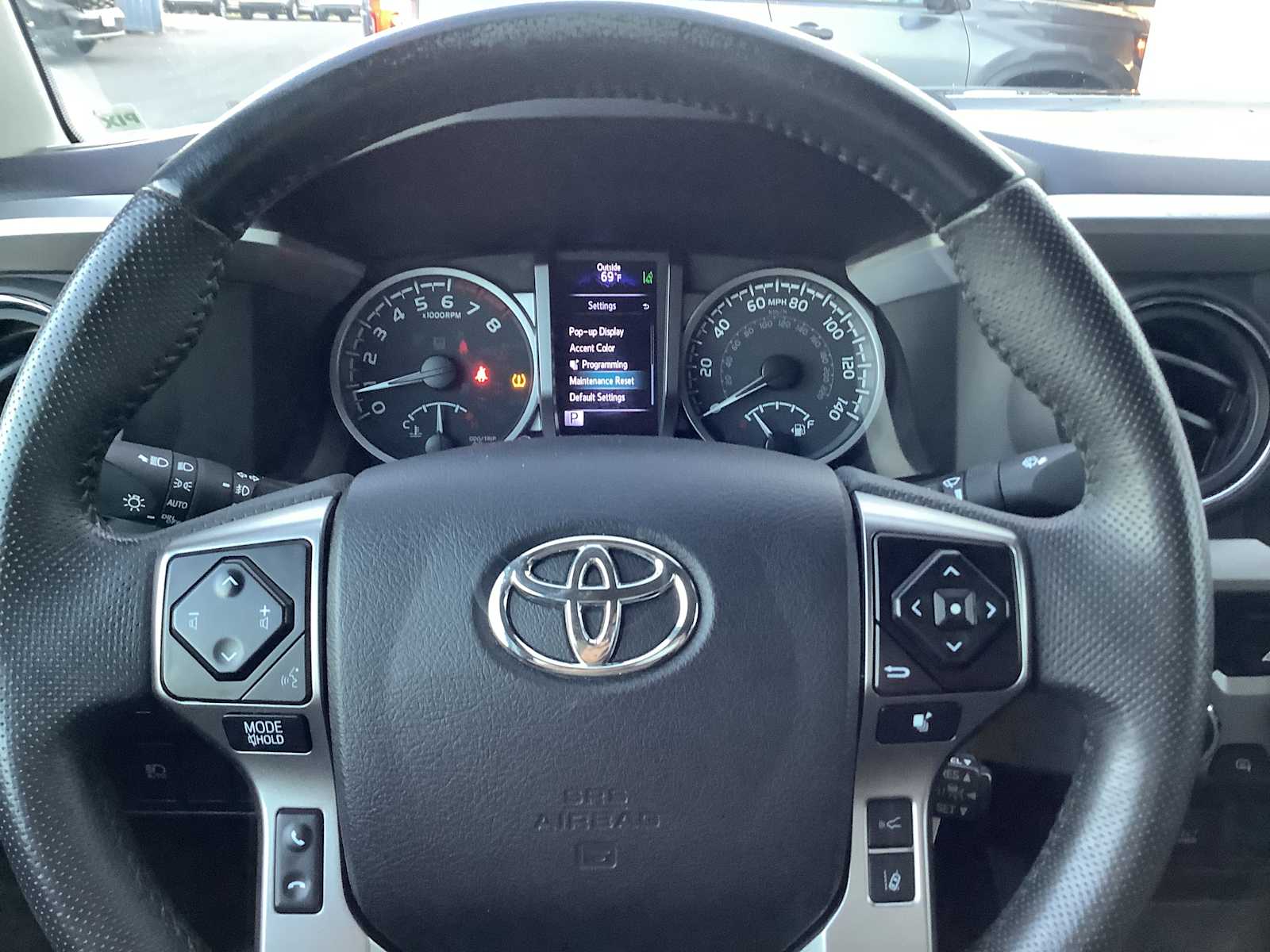 Thumbnail: 2022 Toyota Tacoma - 16