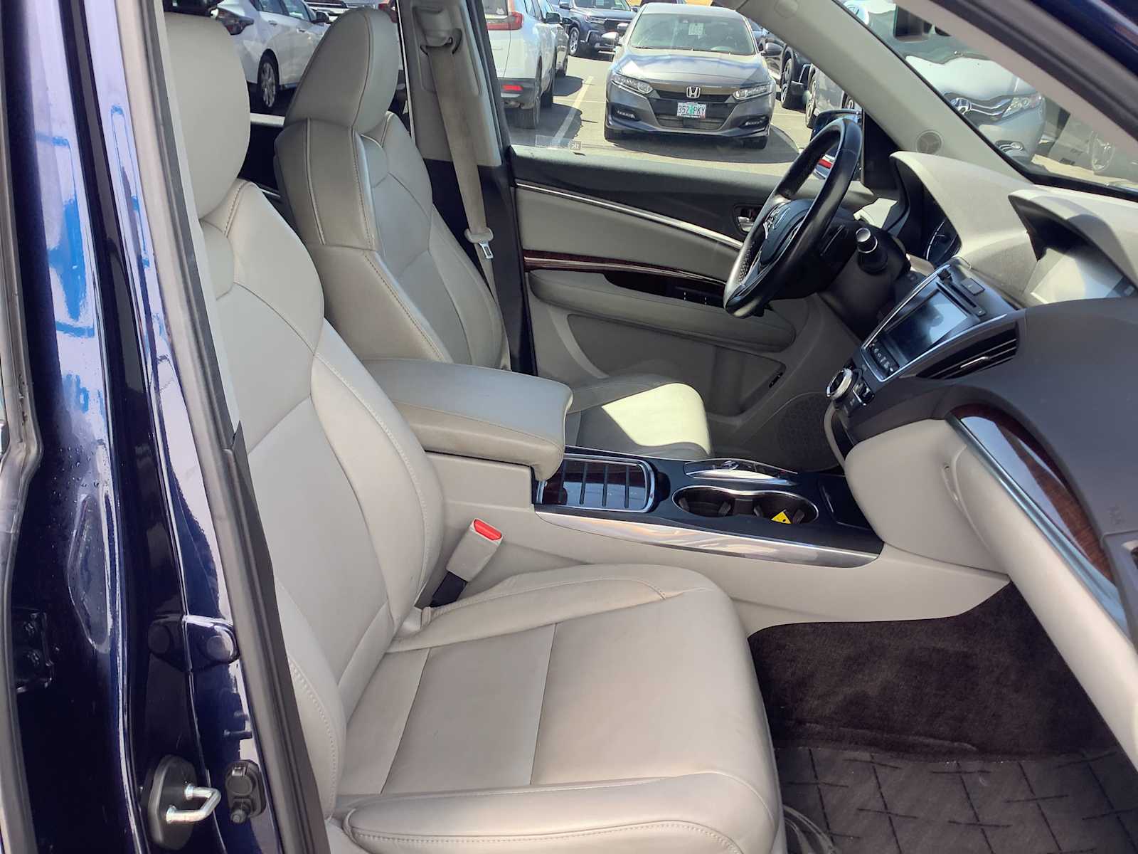 Thumbnail: 2017 Acura MDX - 15