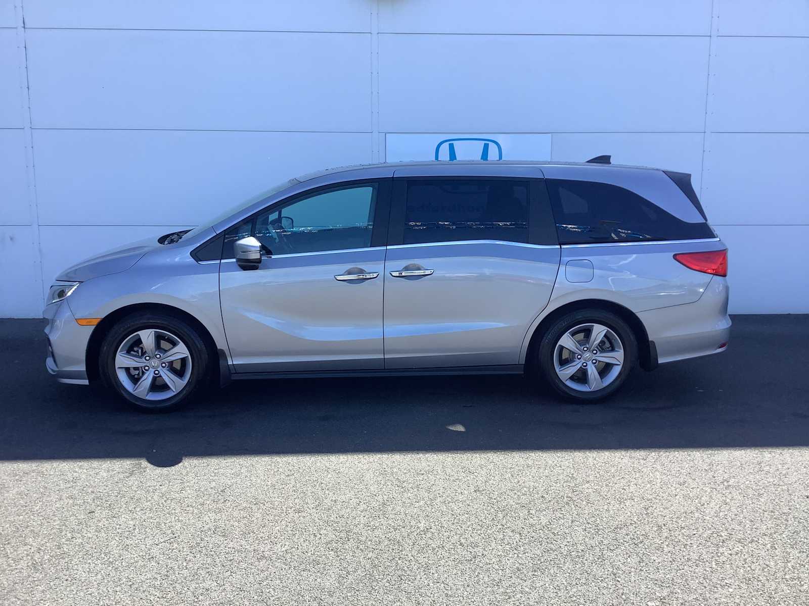 Thumbnail: 2019 Honda Odyssey - 2