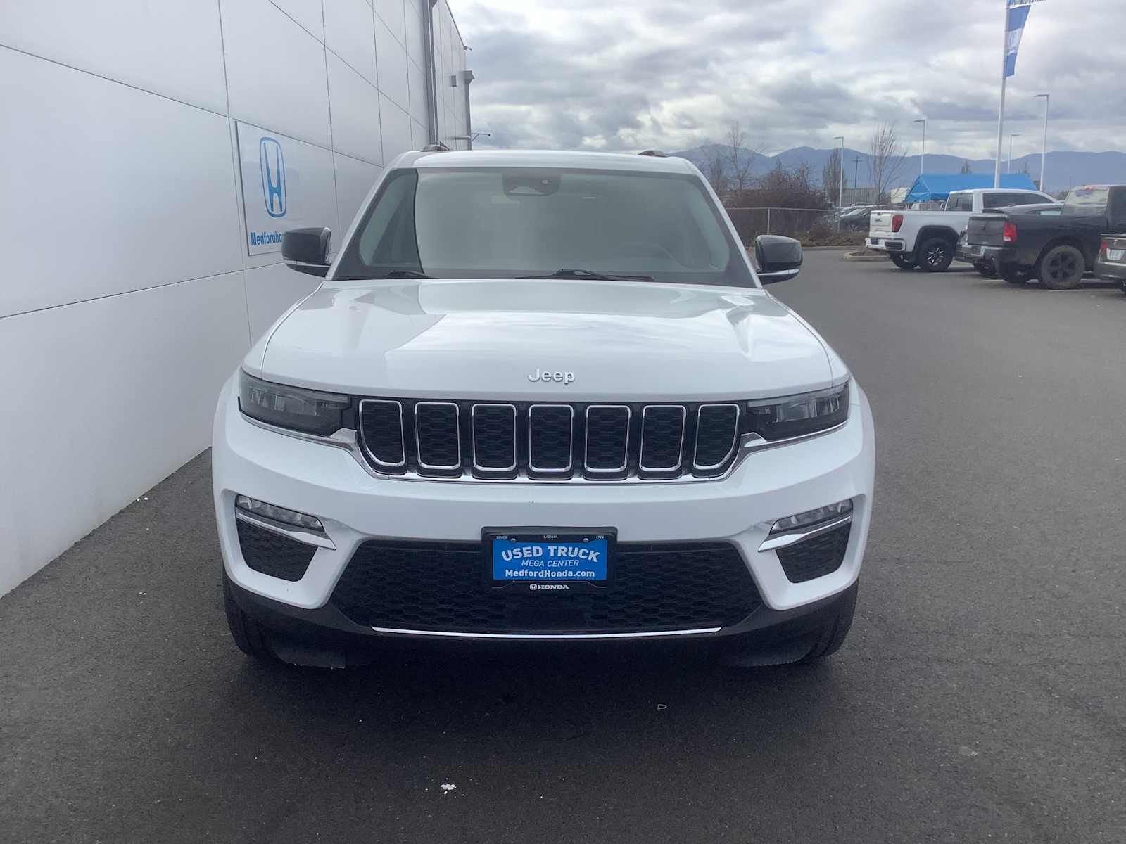 Thumbnail: 2023 Jeep Grand Cherokee - 5