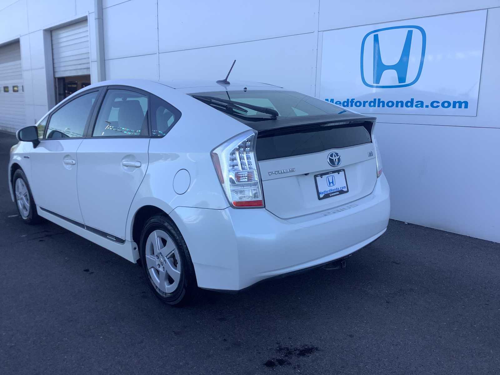 Thumbnail: 2010 Toyota Prius - 4