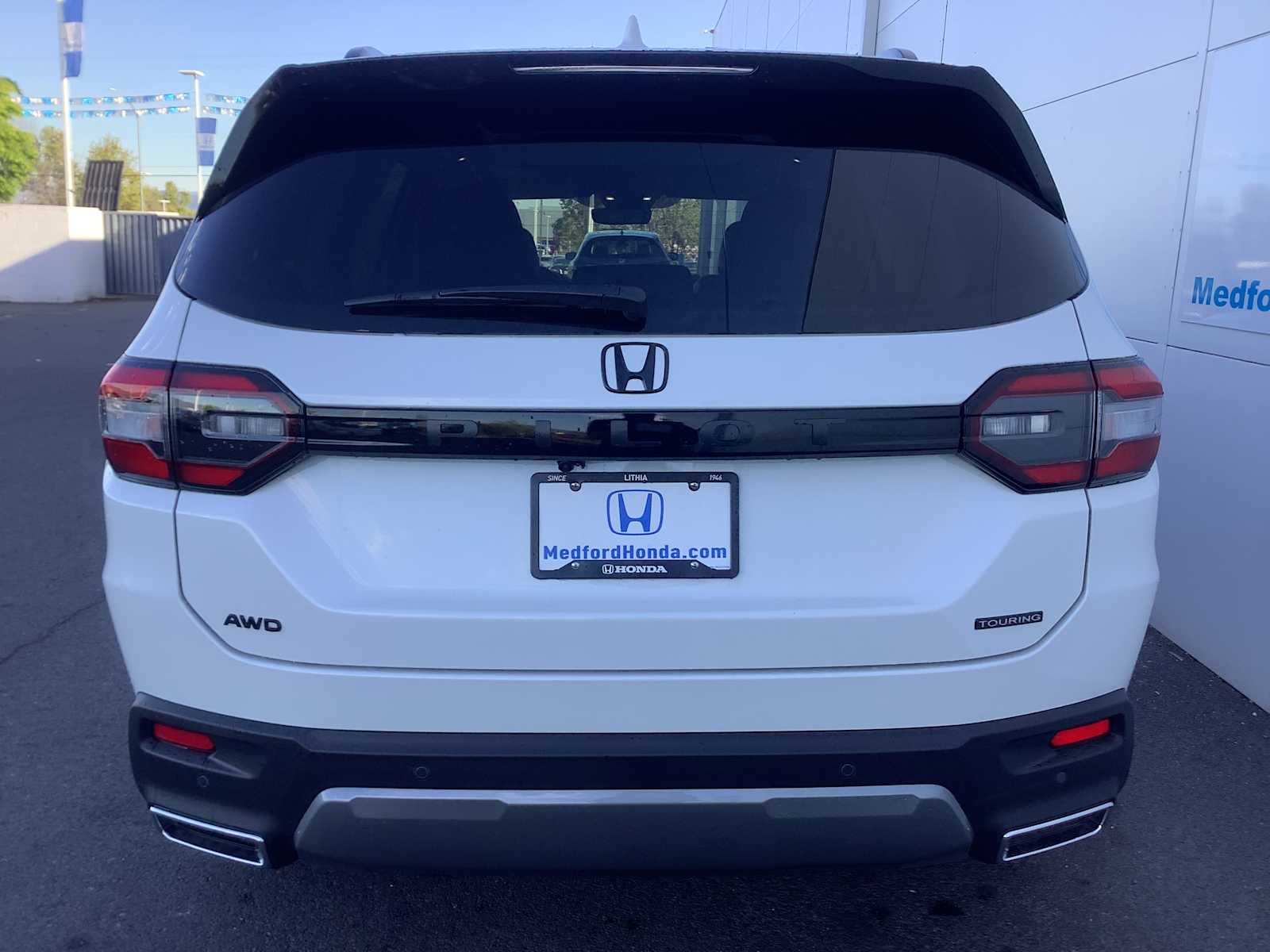 Thumbnail: 2026 Honda Pilot - 5