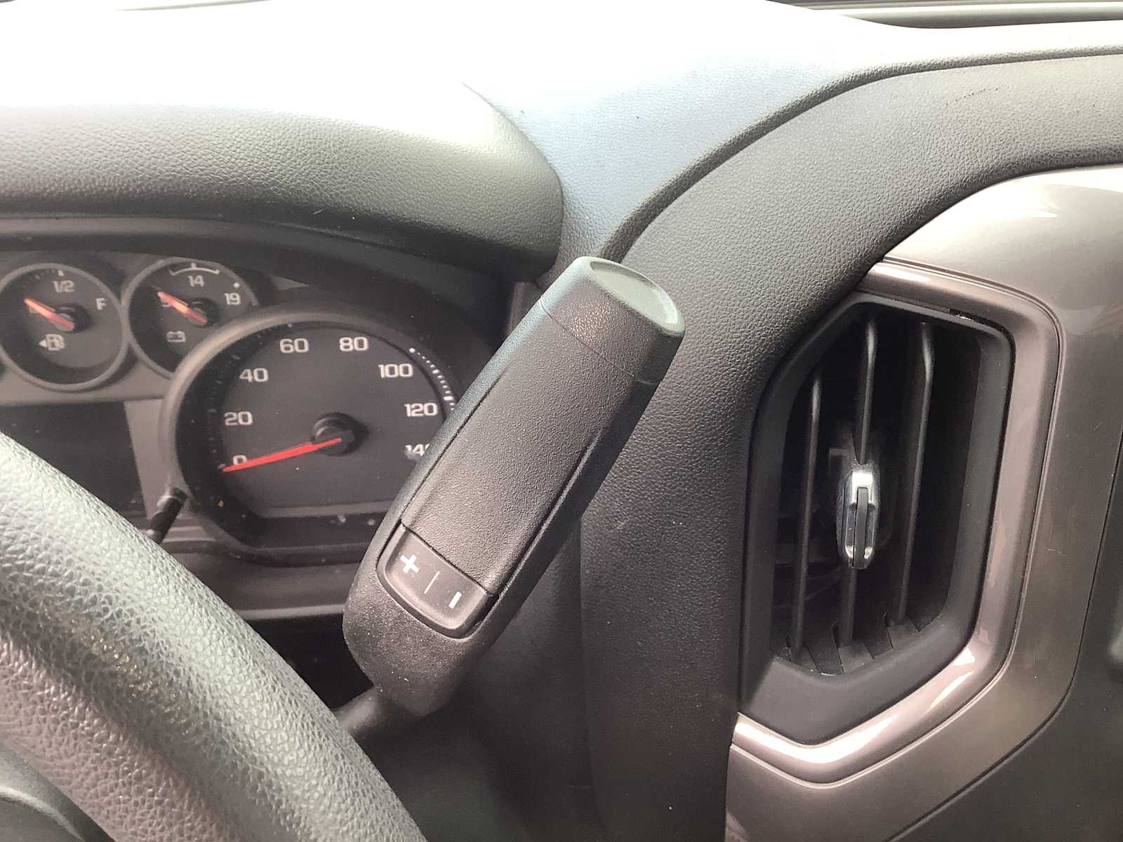 Thumbnail: 2022 Chevrolet Silverado 1500 - 18