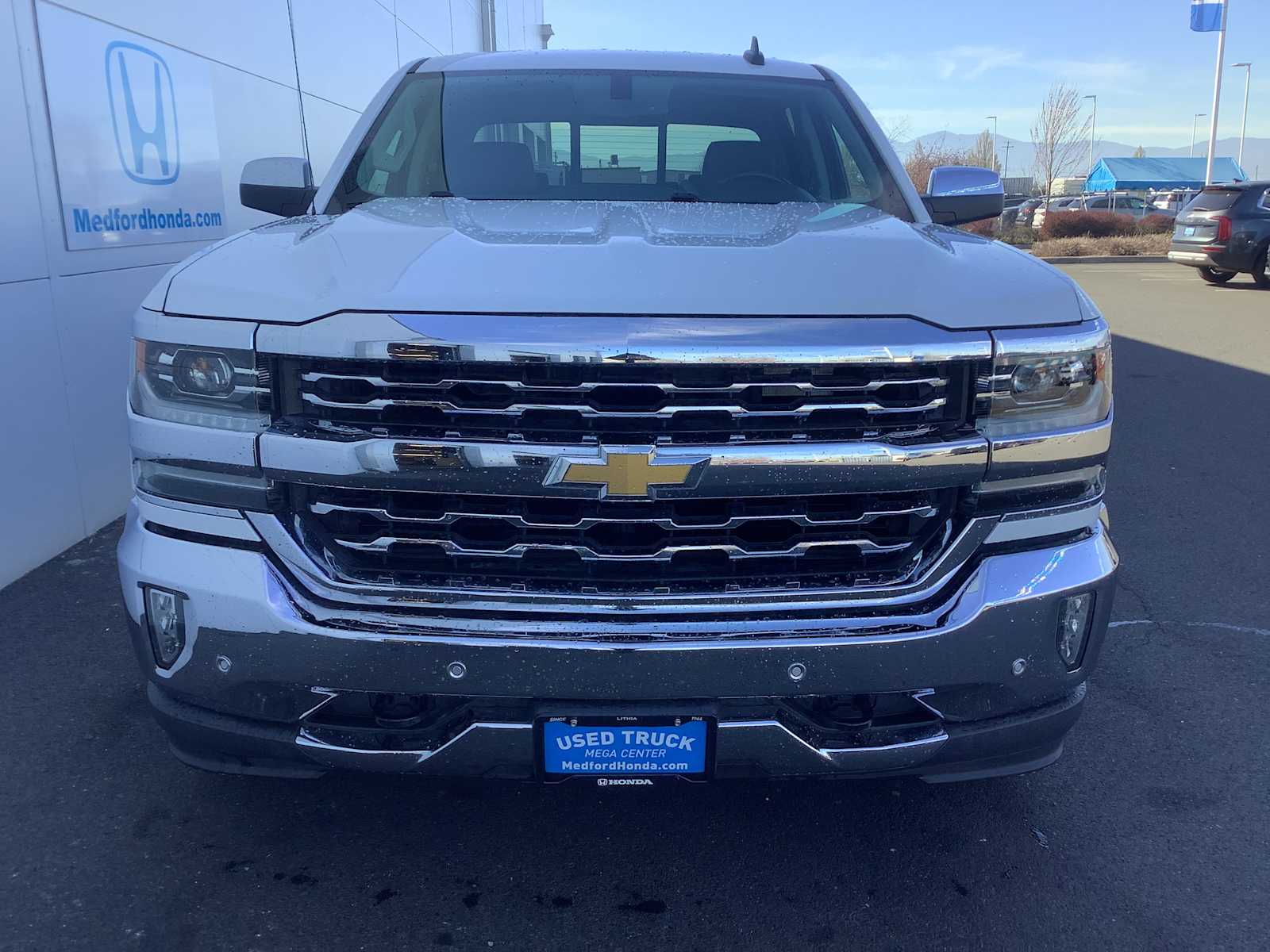 Thumbnail: 2018 Chevrolet Silverado 1500 - 9