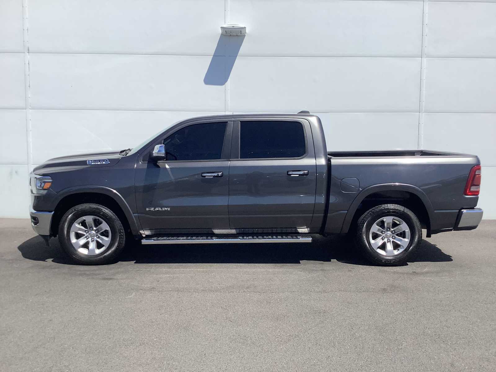2021 Ram 1500 Laramie photo 2