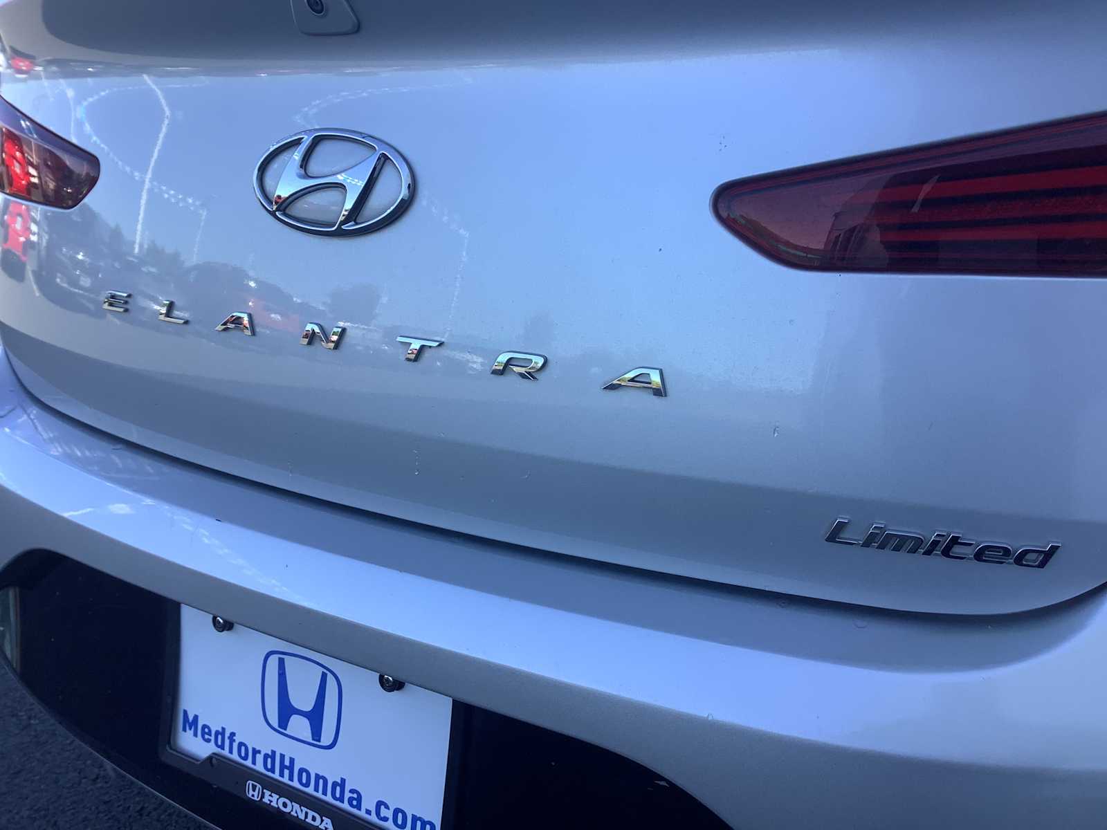Thumbnail: 2020 Hyundai Elantra - 5