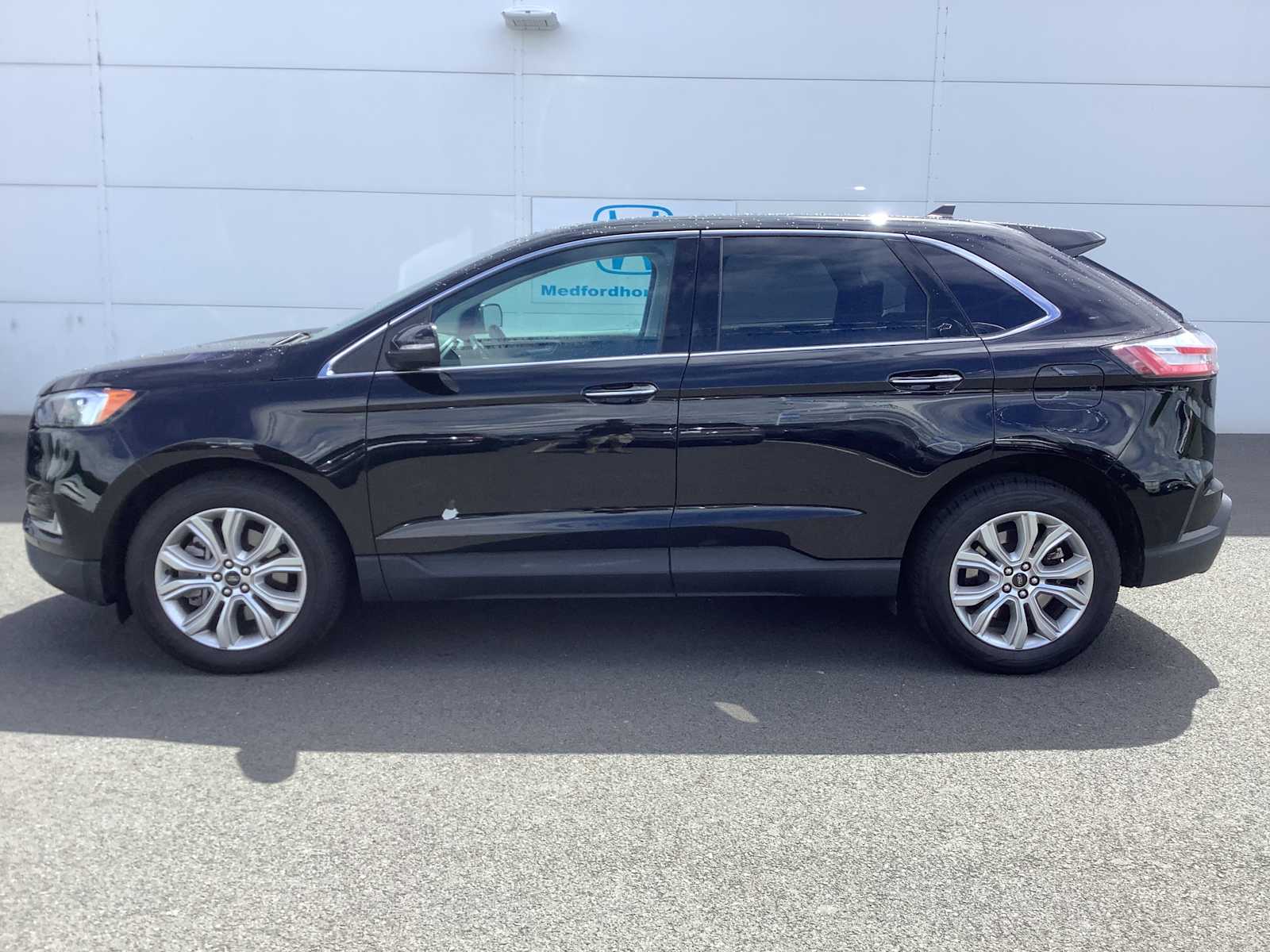 Thumbnail: 2023 Ford Edge - 2