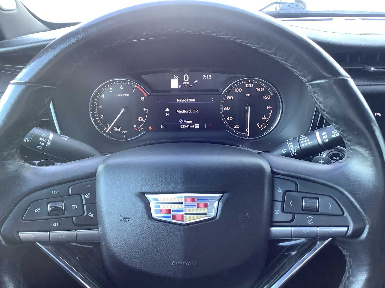 Thumbnail: 2023 Cadillac XT6 - 16