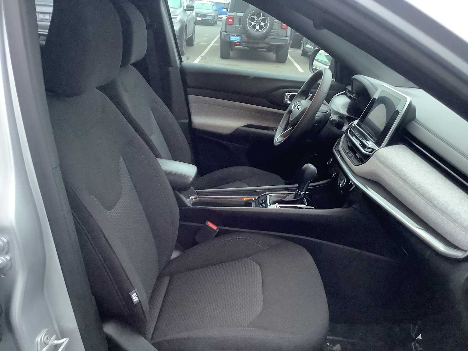 Thumbnail: 2025 Jeep Compass - 15