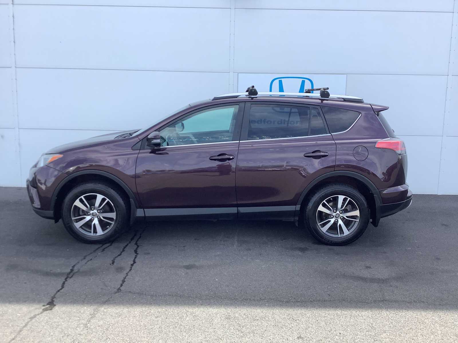Thumbnail: 2016 Toyota RAV4 - 2