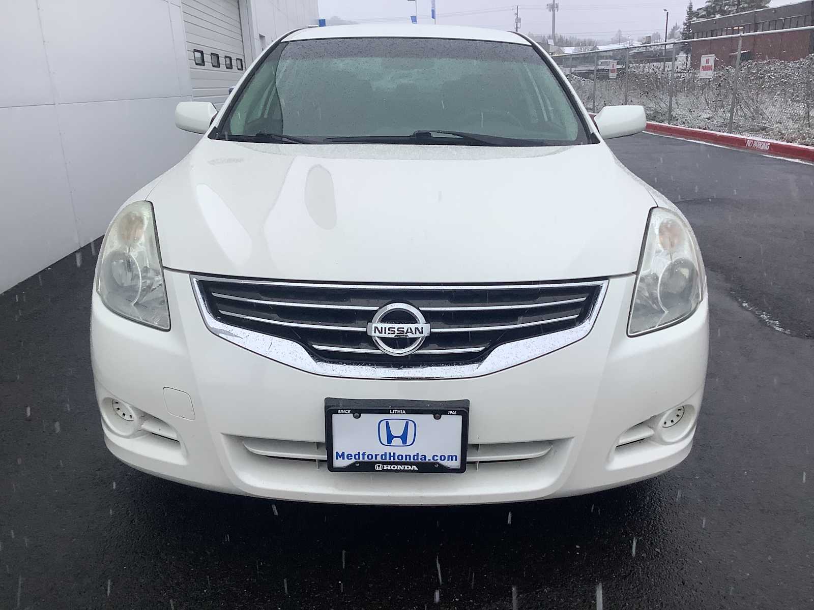 Thumbnail: 2011 Nissan Altima - 9