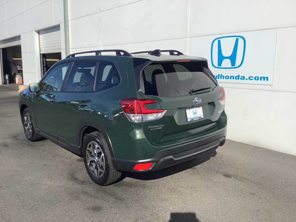 Used 2024 Subaru Forester Premium SUV