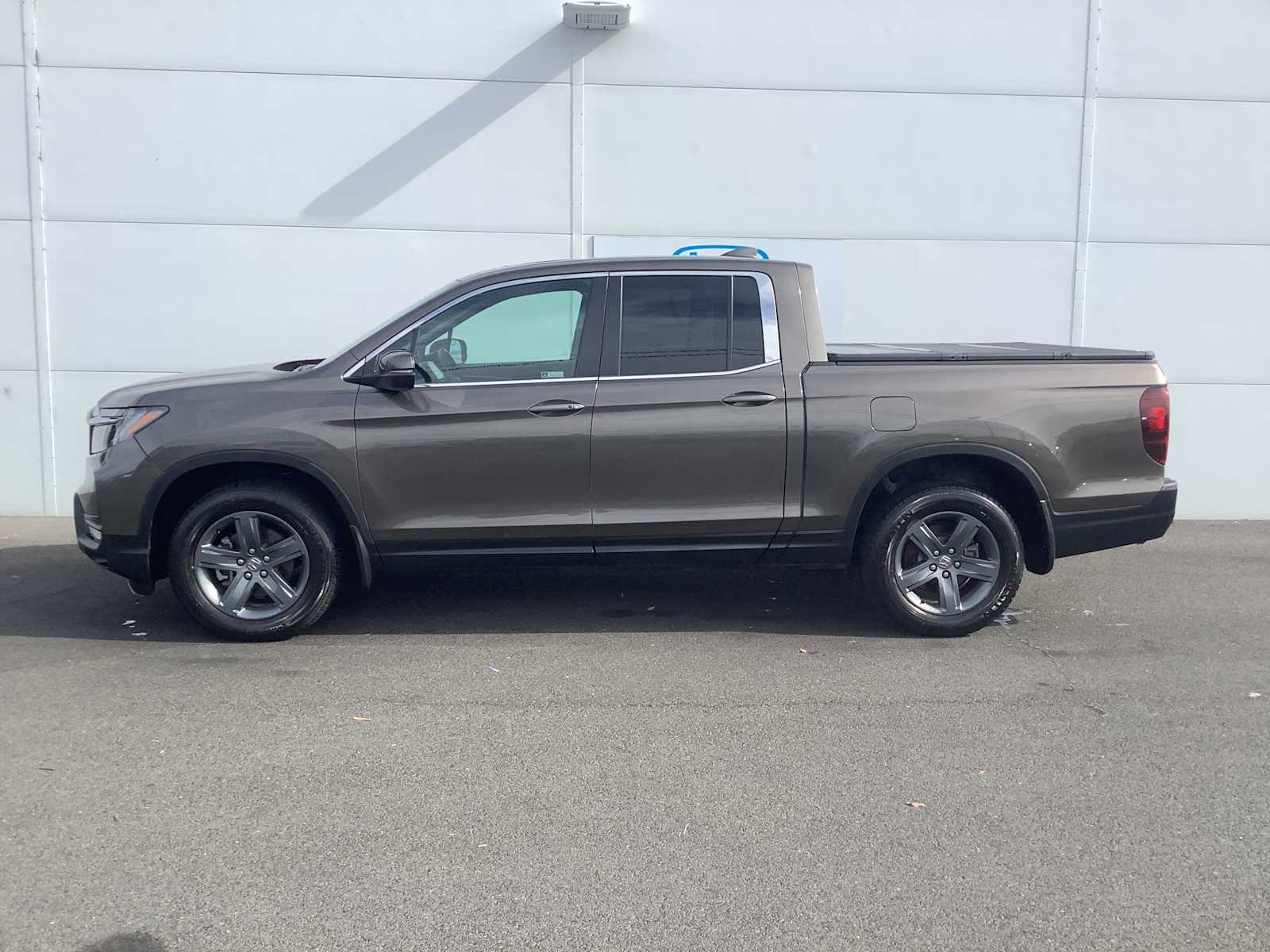 2023 Honda Ridgeline RTL photo 2