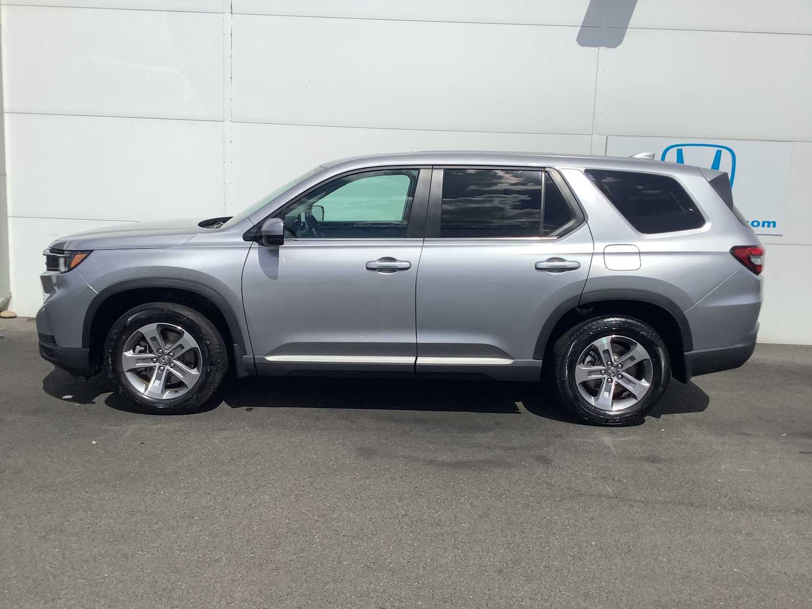 Thumbnail: 2025 Honda Pilot - 3