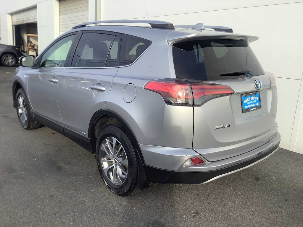 Used 2018 Toyota RAV4 Hybrid LE SUV