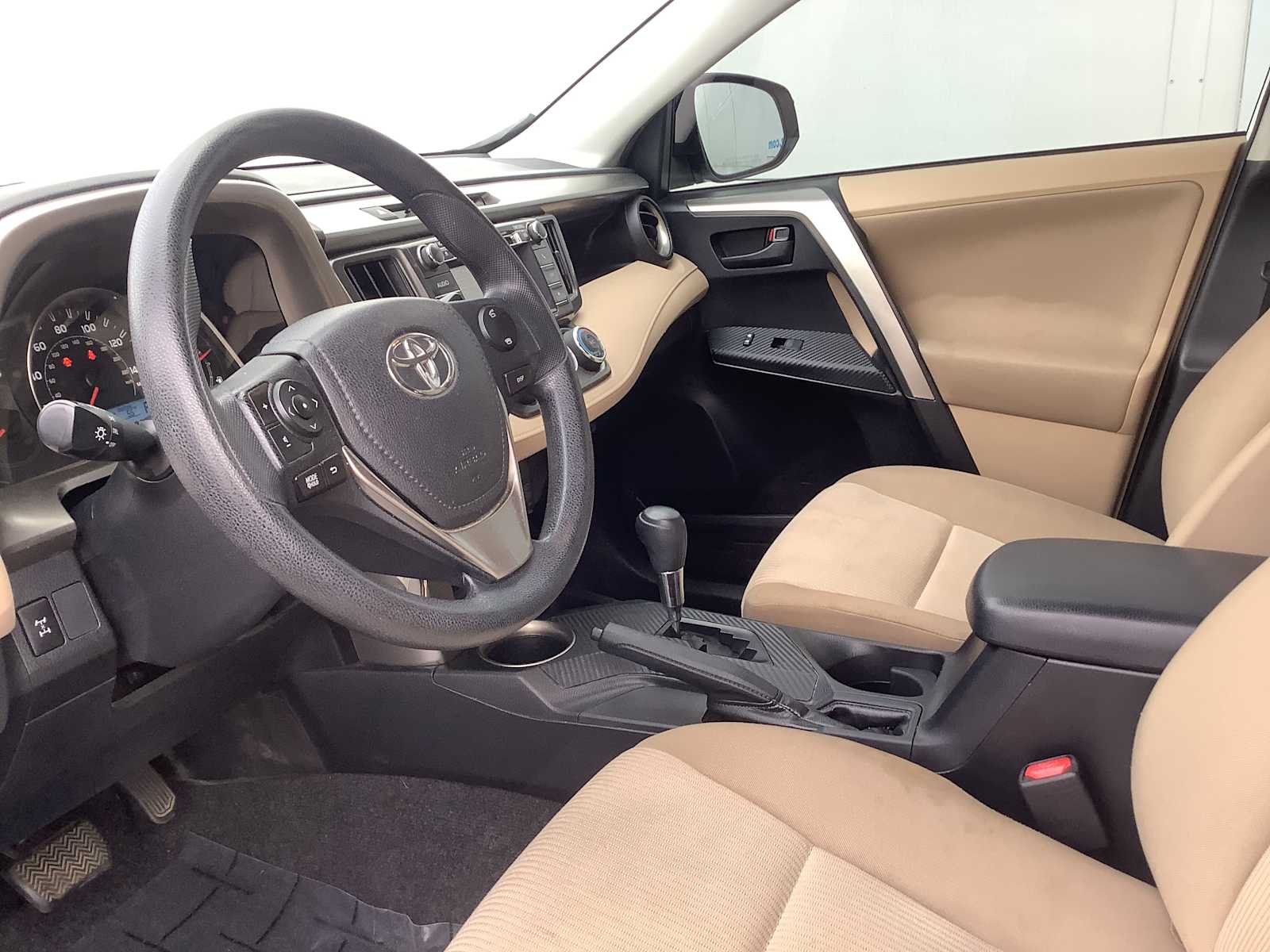 Thumbnail: 2013 Toyota RAV4 - 3