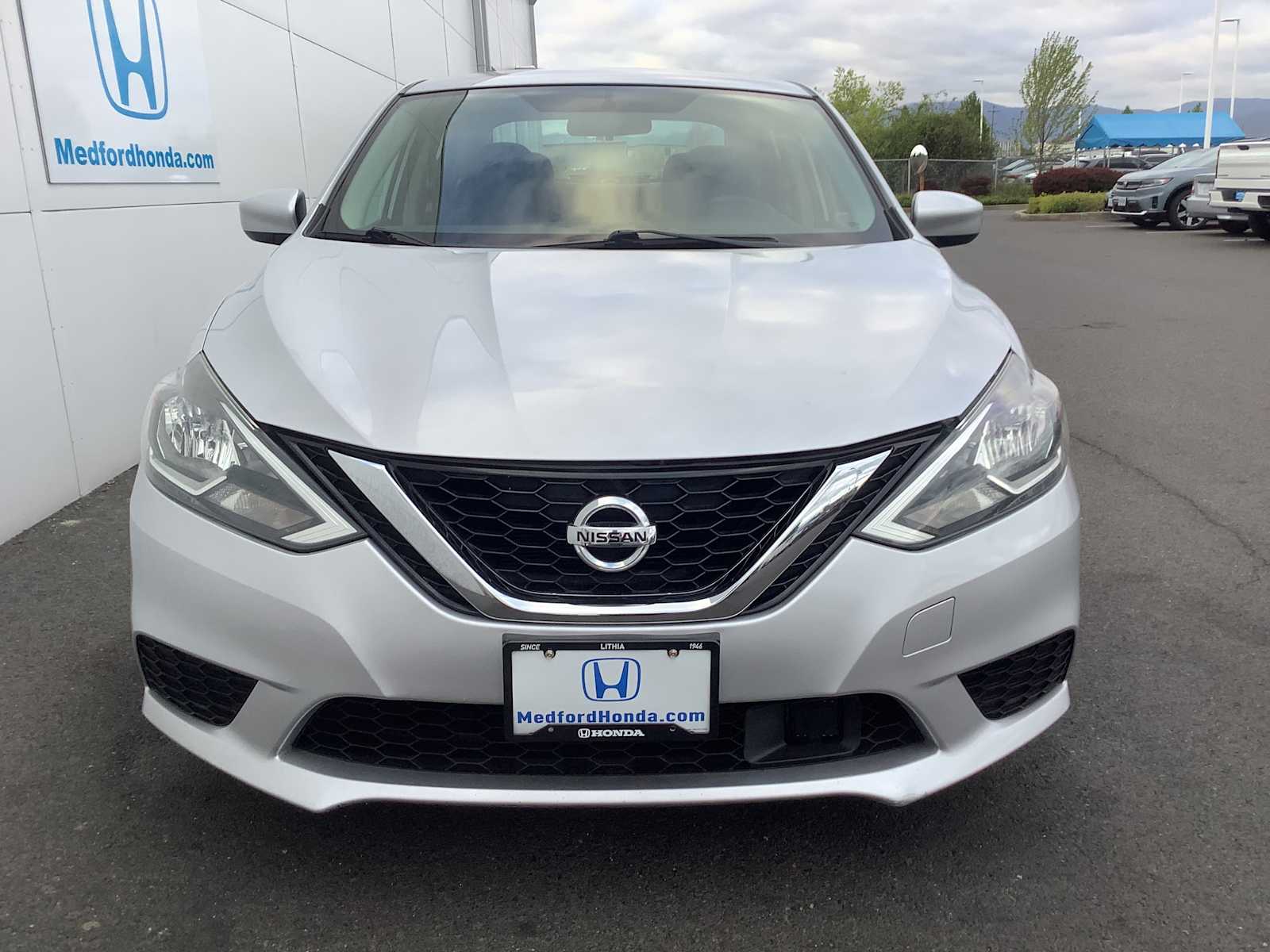 Thumbnail: 2018 Nissan Sentra - 9