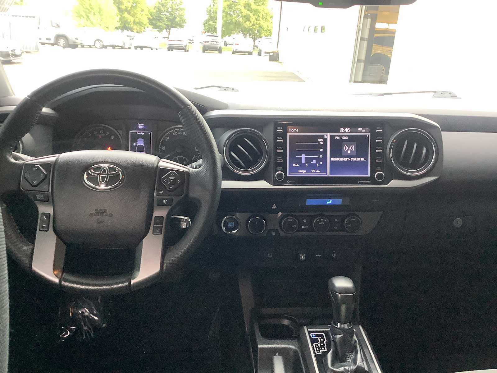 Thumbnail: 2021 Toyota Tacoma - 10