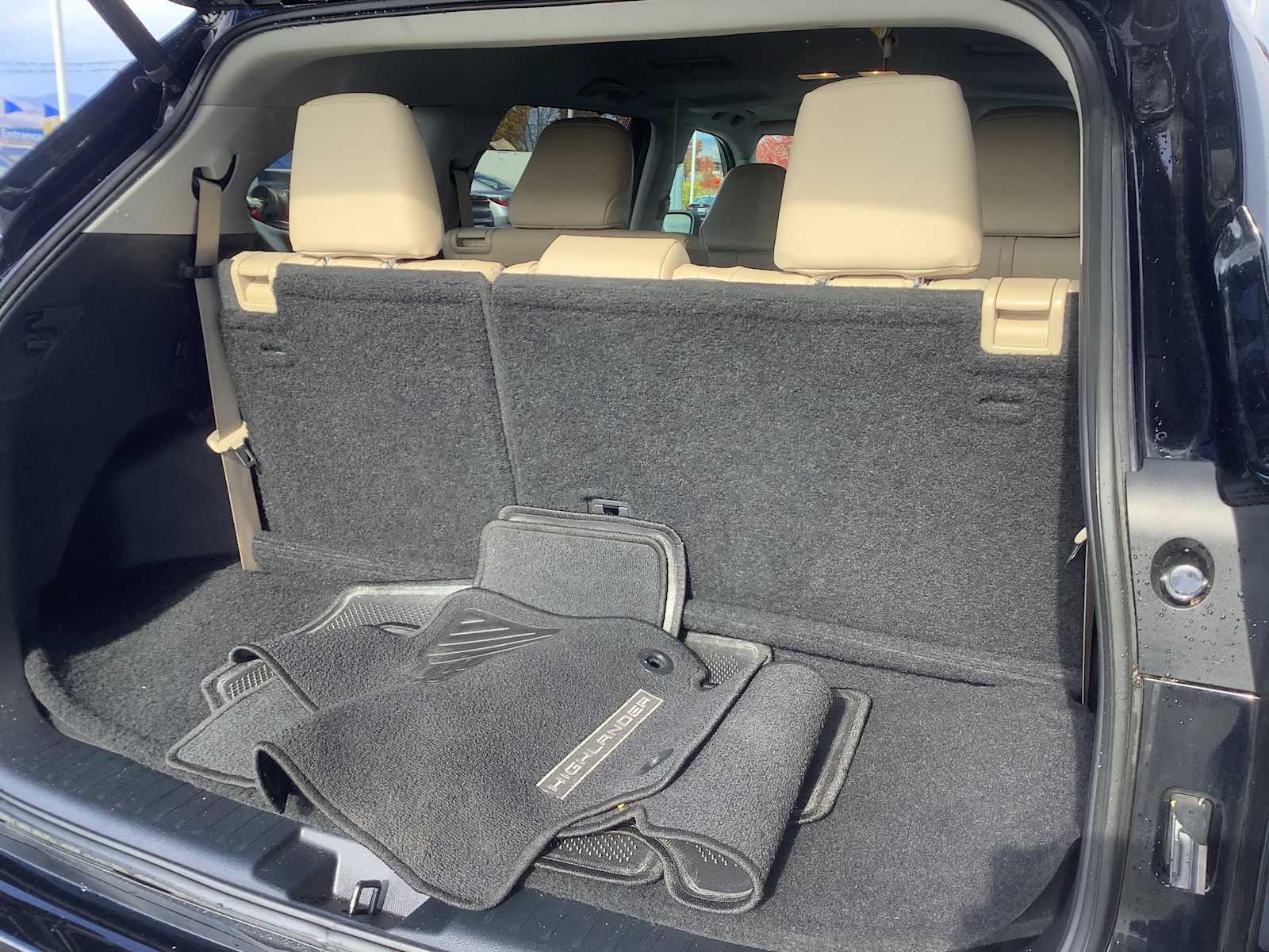 Thumbnail: 2021 Toyota Highlander - 14