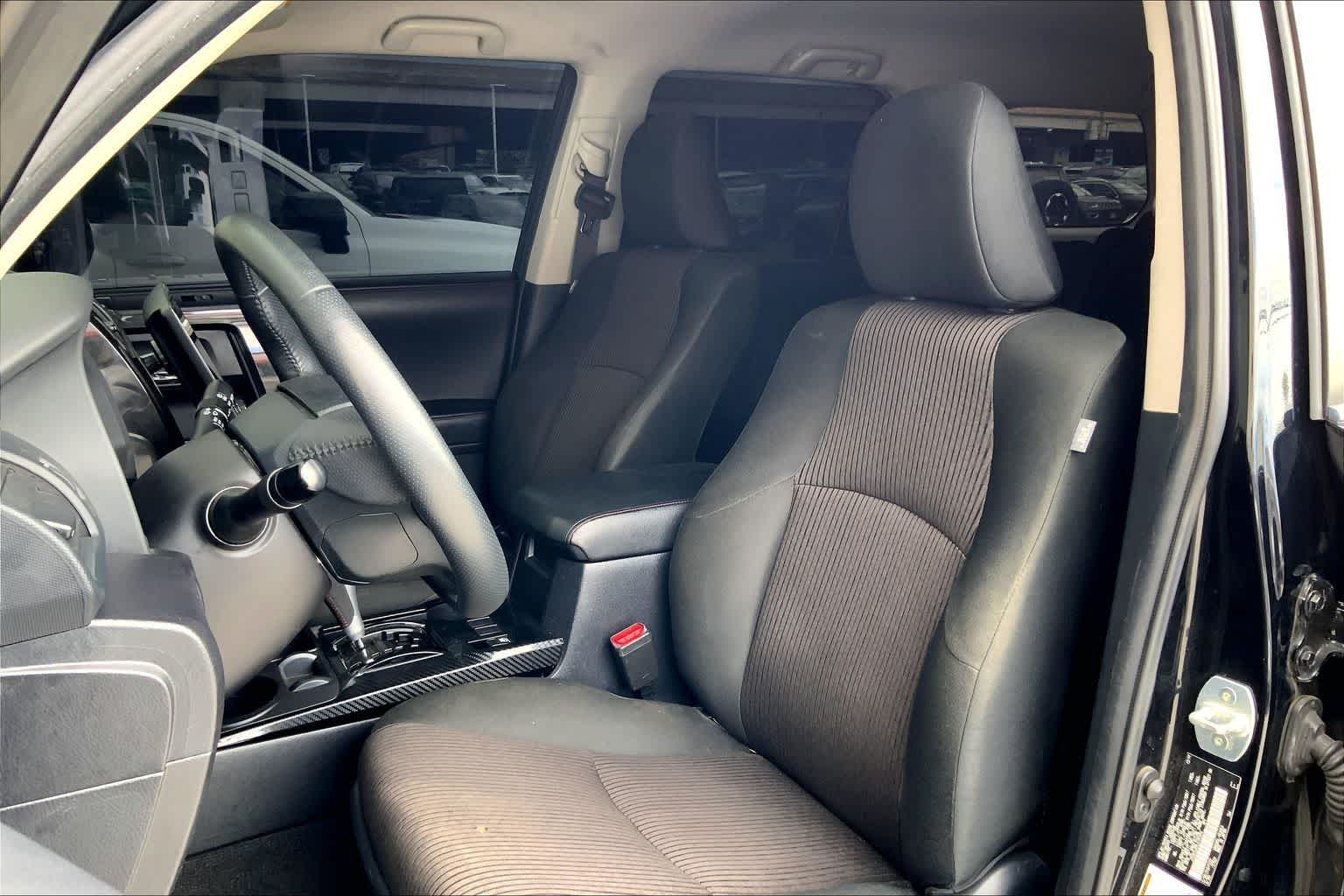 2020 Toyota 4Runner Off-Road - Photo 11