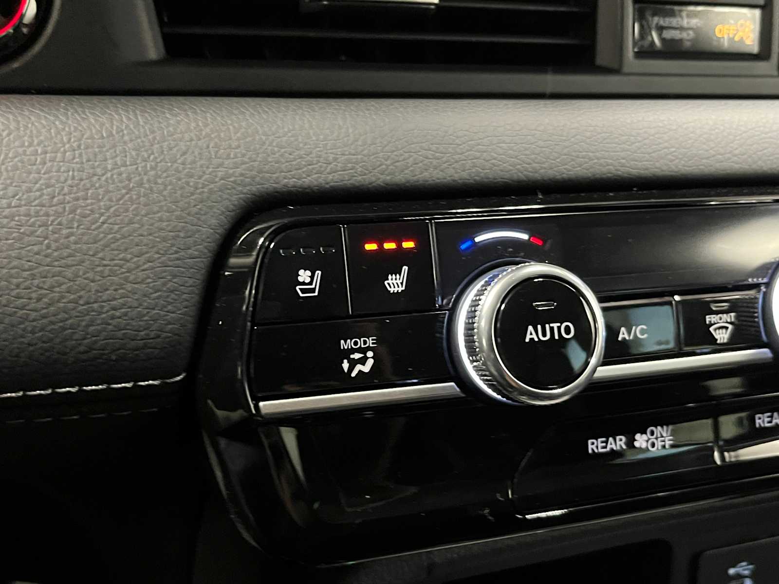 Thumbnail: 2026 Honda Pilot - 20