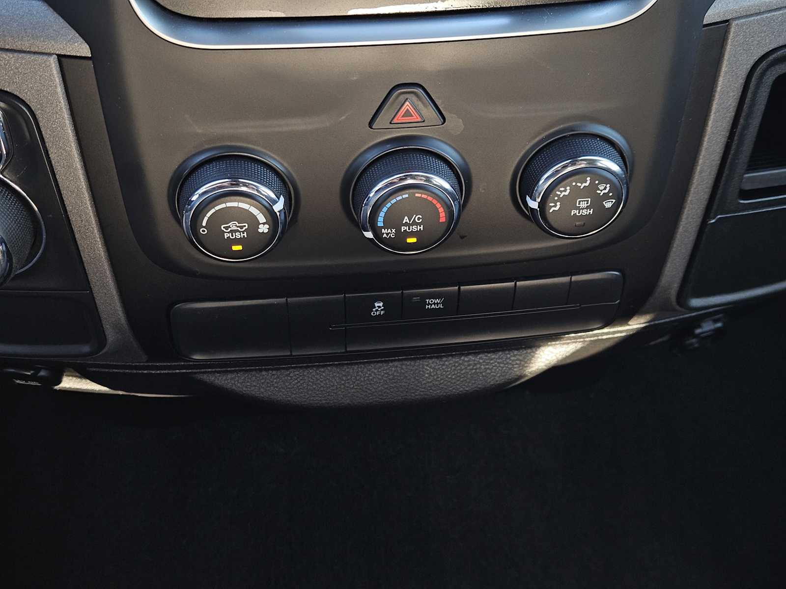 Thumbnail: 2018 RAM 1500 - 18