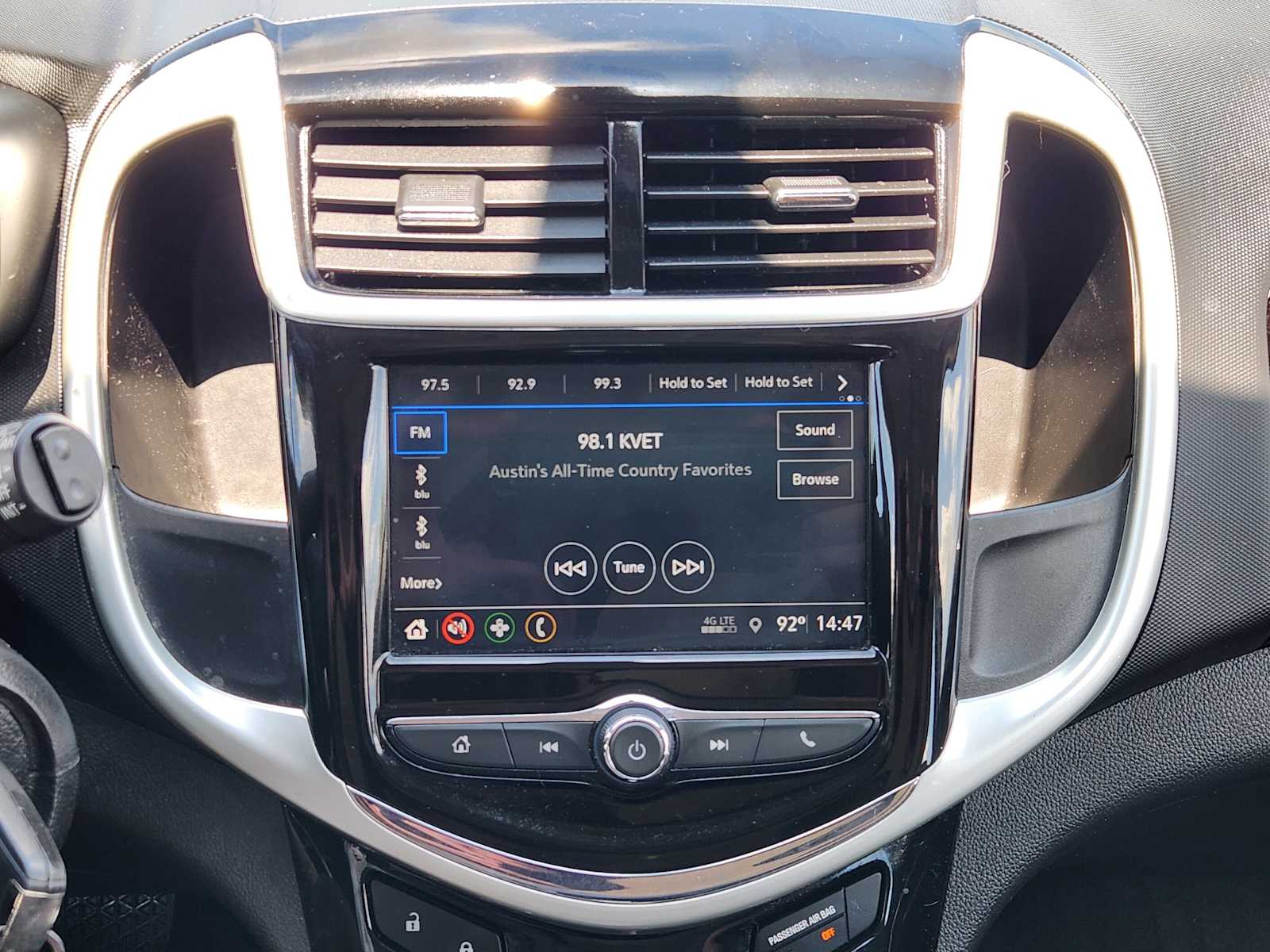 Thumbnail: 2018 Chevrolet Sonic - 16
