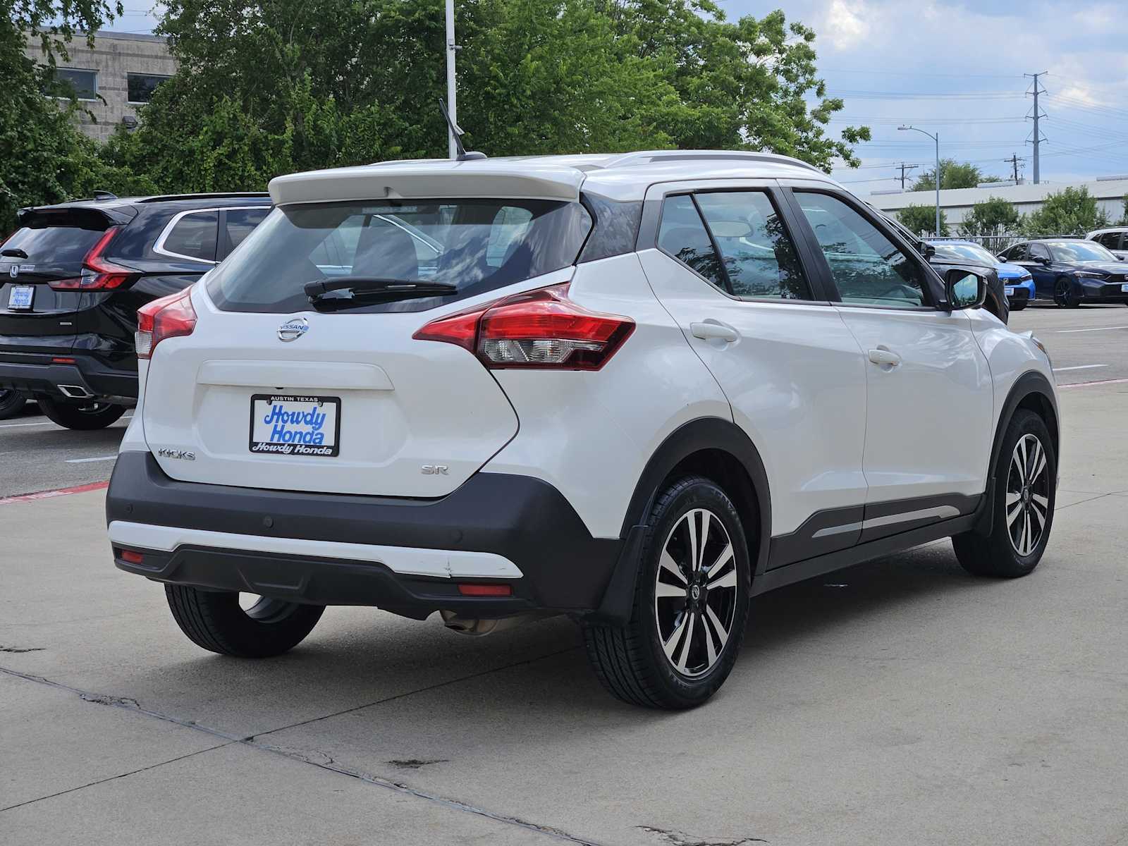 Thumbnail: 2019 Nissan Kicks - 8