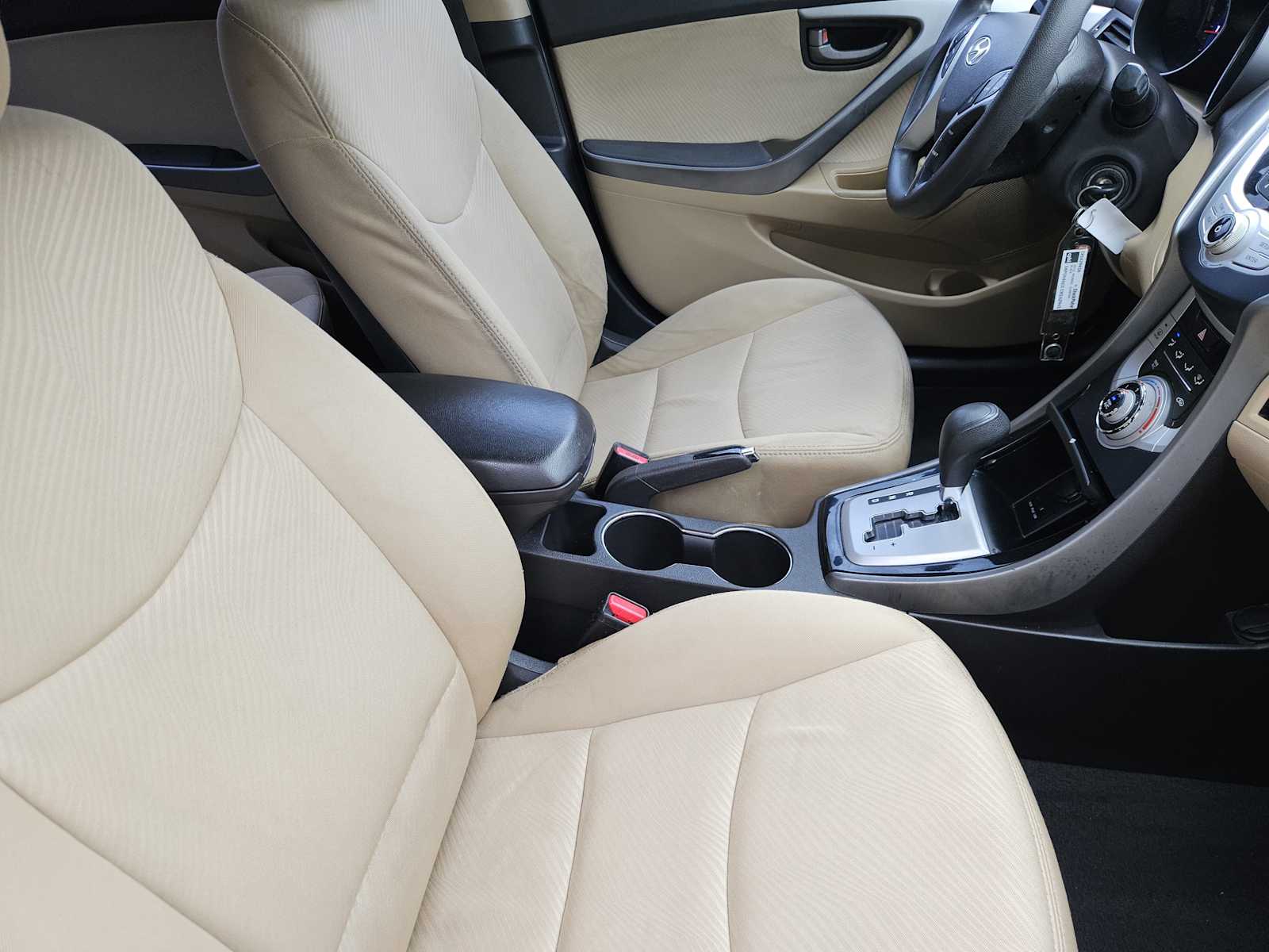 Thumbnail: 2012 Hyundai Elantra - 13