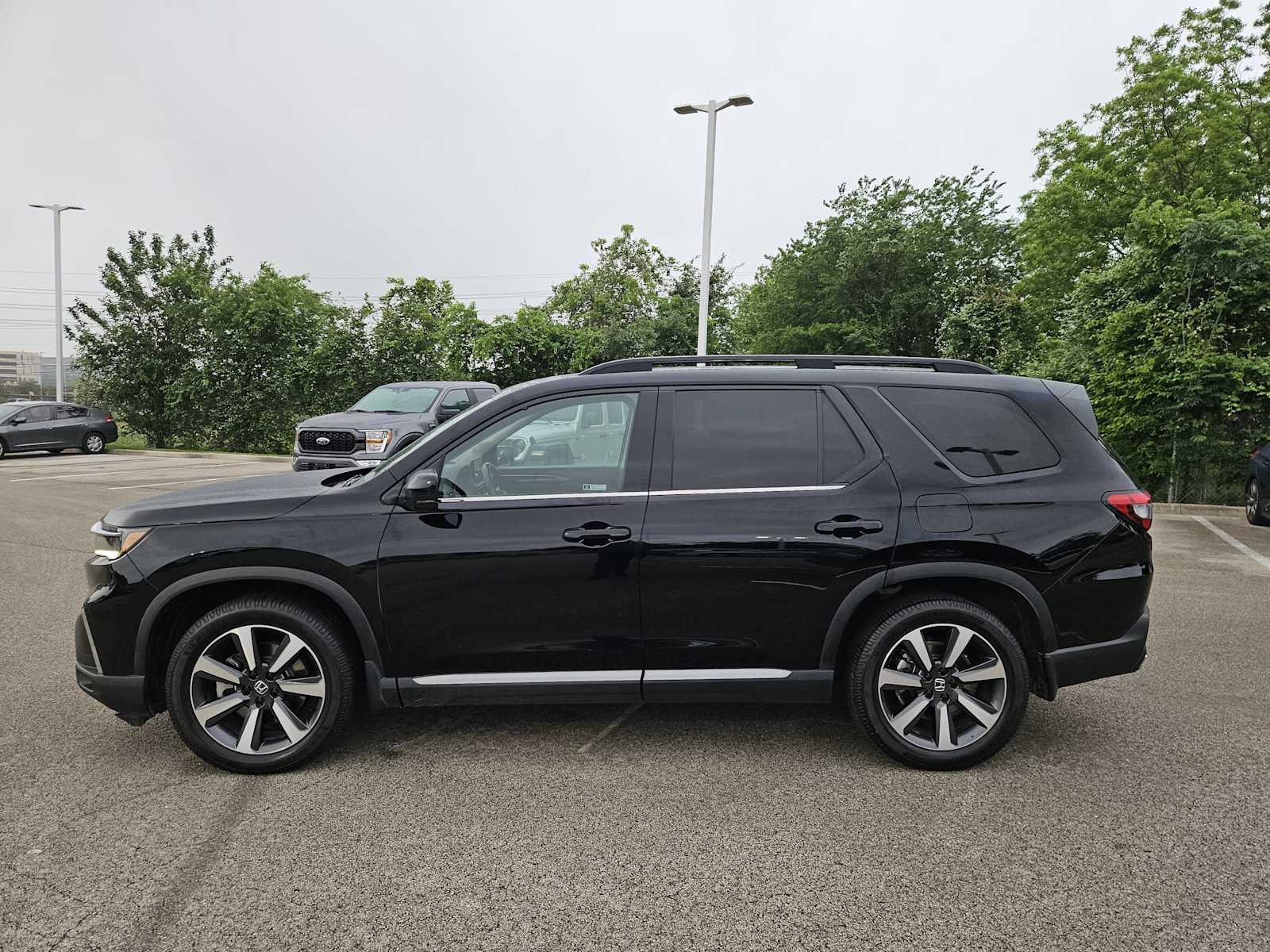 Thumbnail: 2023 Honda Pilot - 4