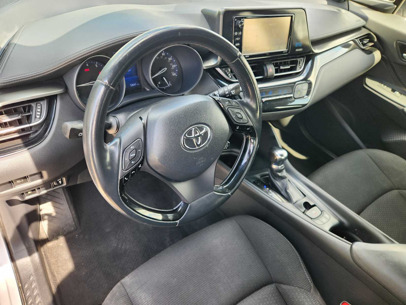 Thumbnail: 2018 Toyota C-HR - 2