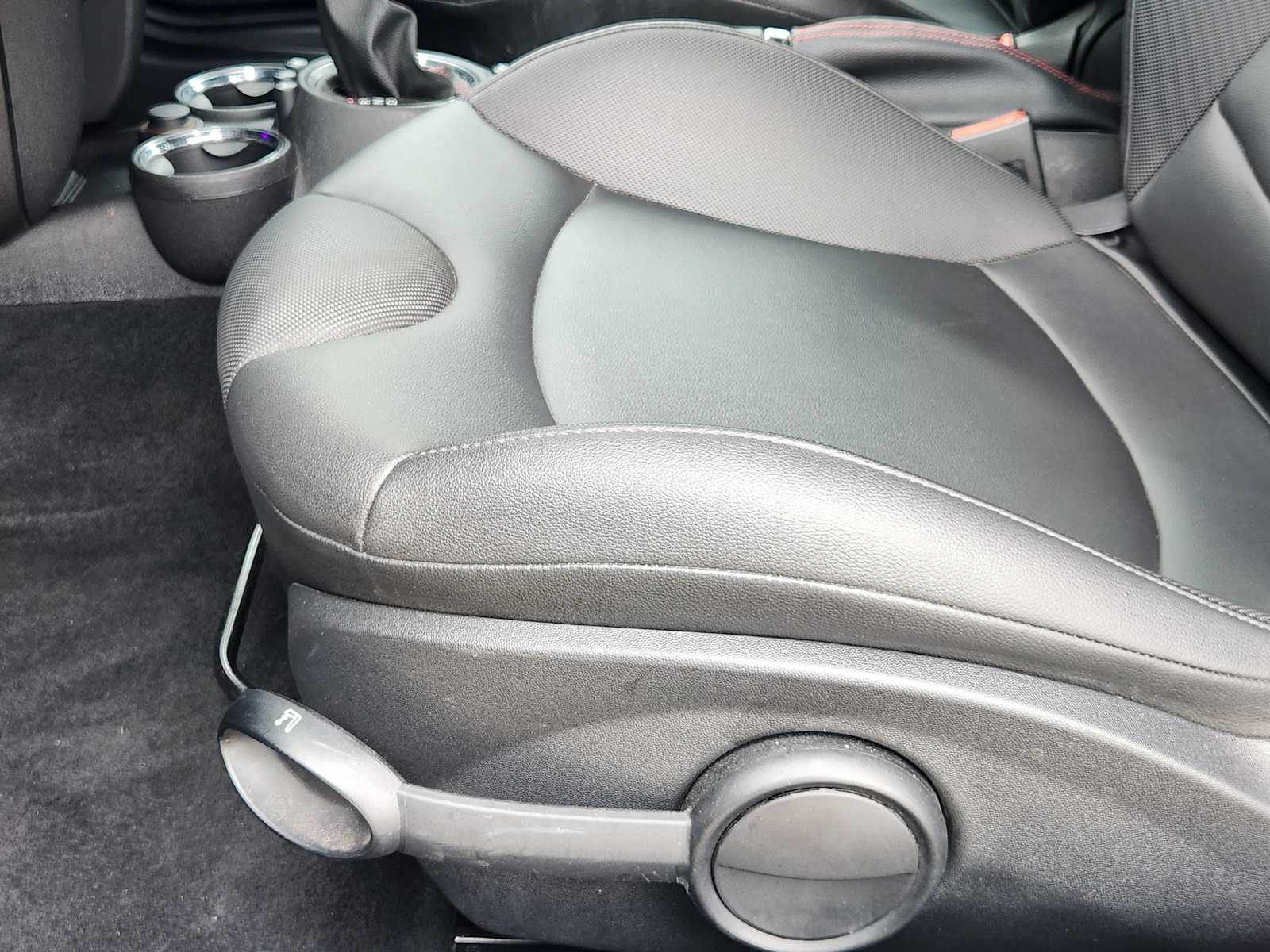 Thumbnail: 2015 MINI Cooper Coupe - 24