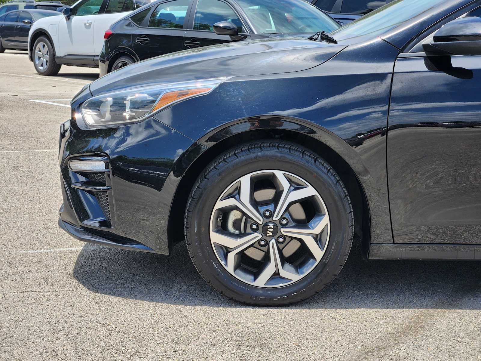 Thumbnail: 2021 Kia Forte - 7